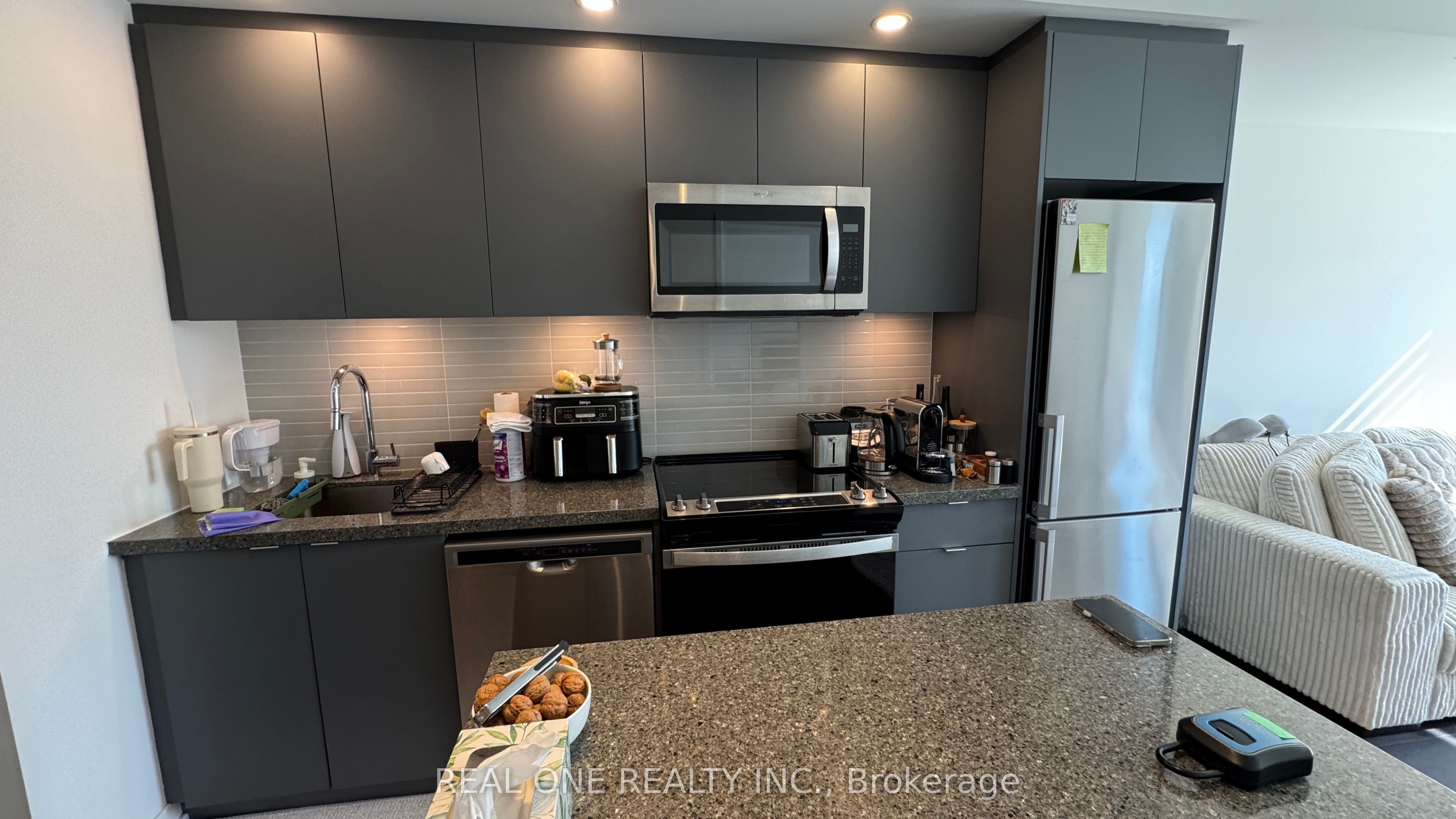8868 Yonge Street 201e Property Photo 14