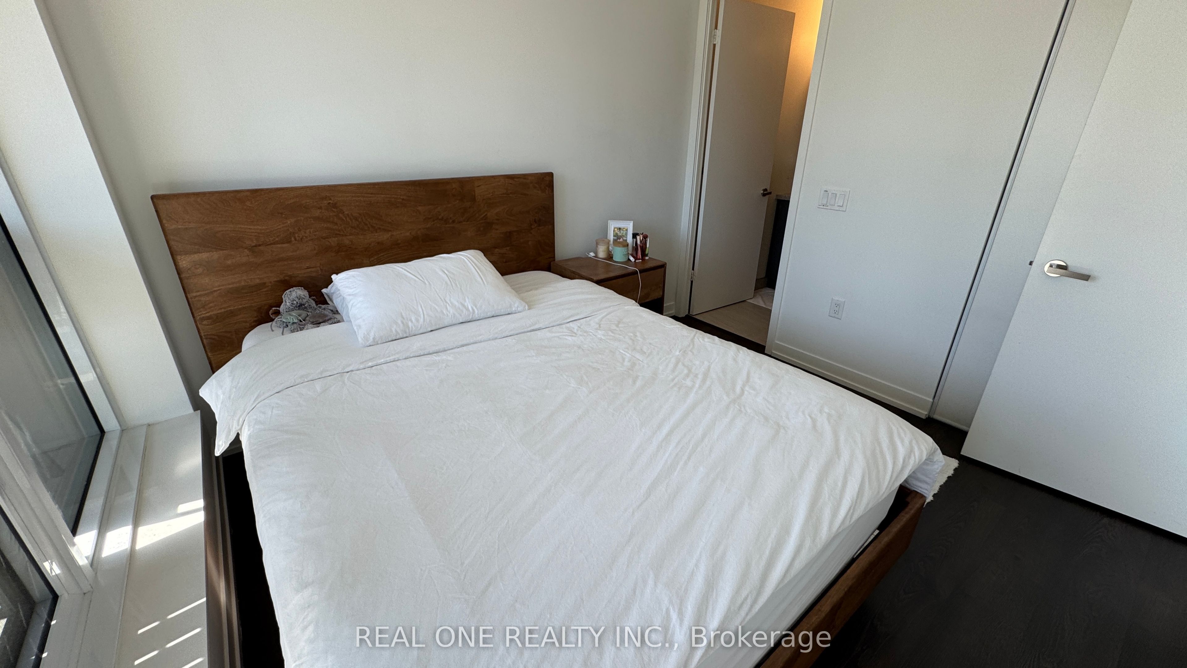 8868 Yonge Street 201e Property Photo 16