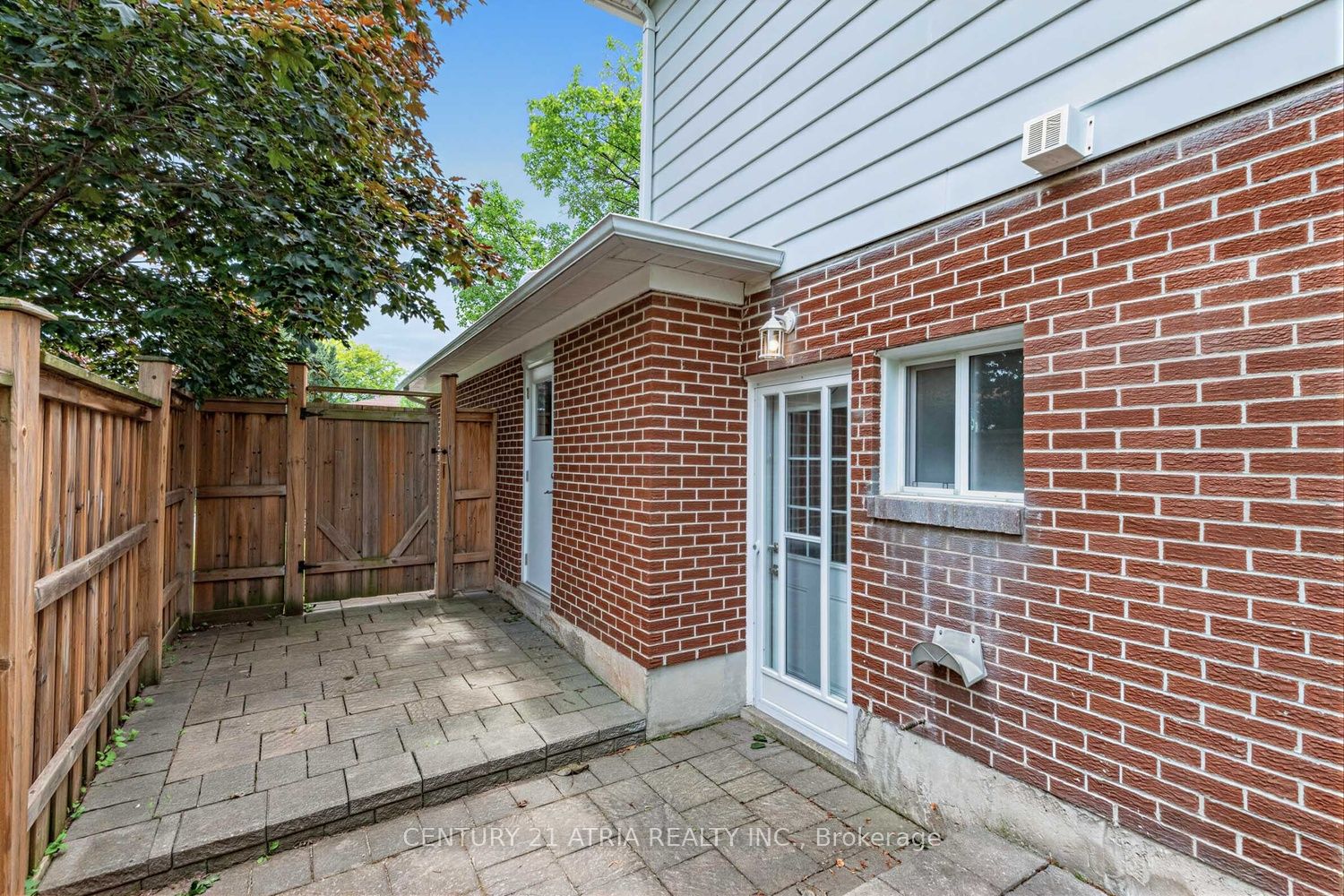 36 Ravengloss Drive Property Photo 32
