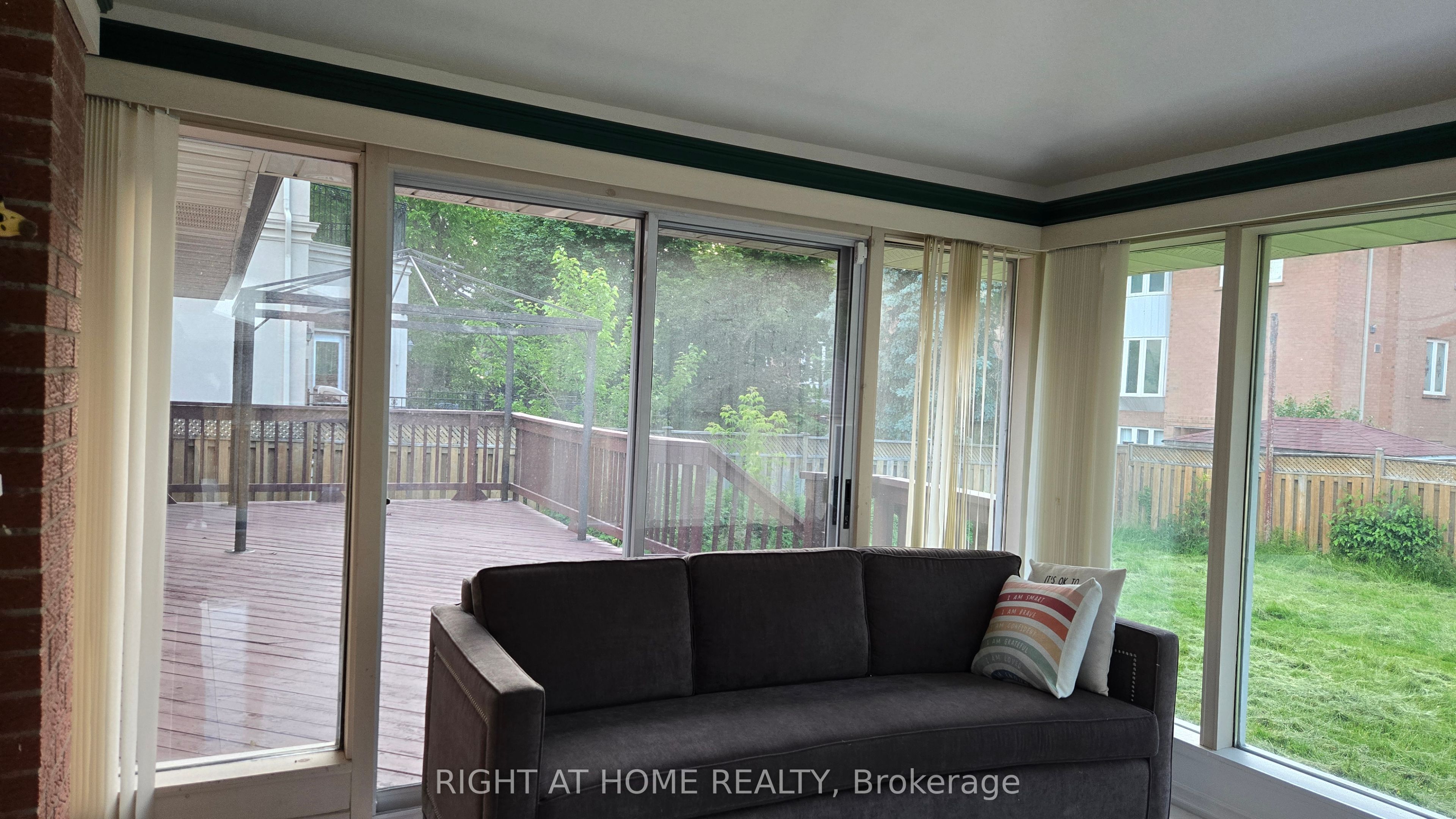 20 May Avenue Property Photo 13