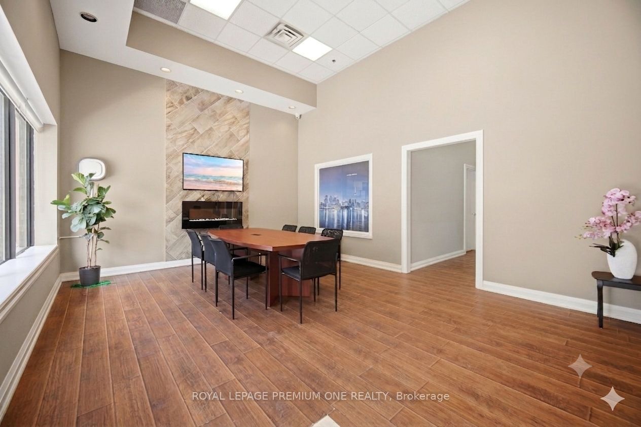 16 Sims Crescent 2 Property Photo 4