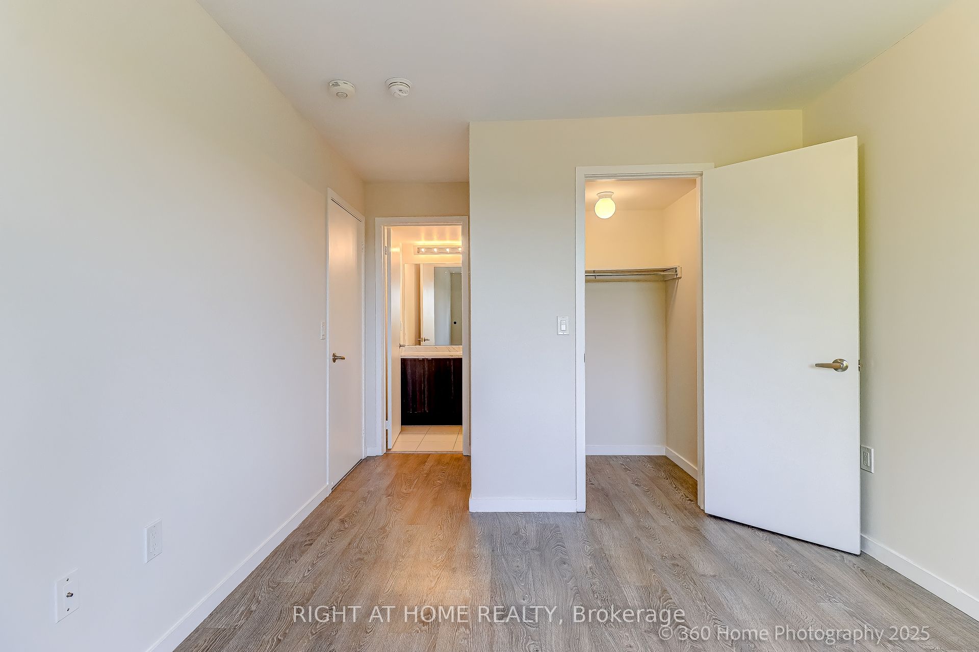 200 Alex Gardner Circle 28 Property Photo 14
