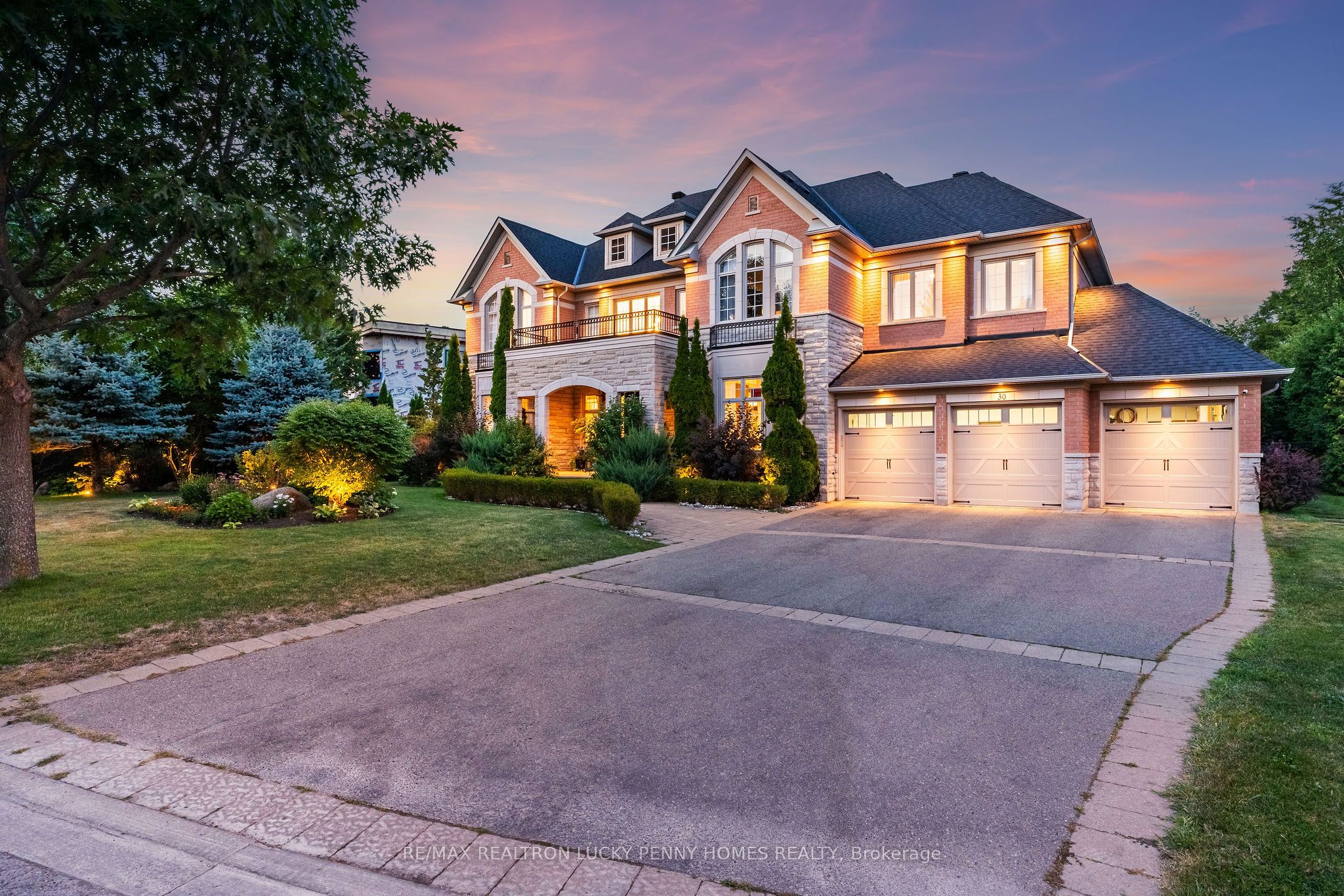 30 Bernadotte Drive Property Photo 2