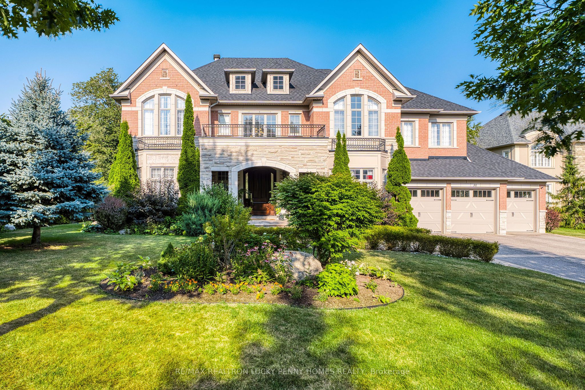 30 Bernadotte Drive Property Photo 3