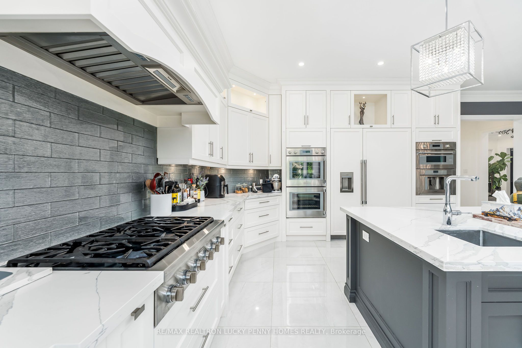 30 Bernadotte Drive Property Photo 18