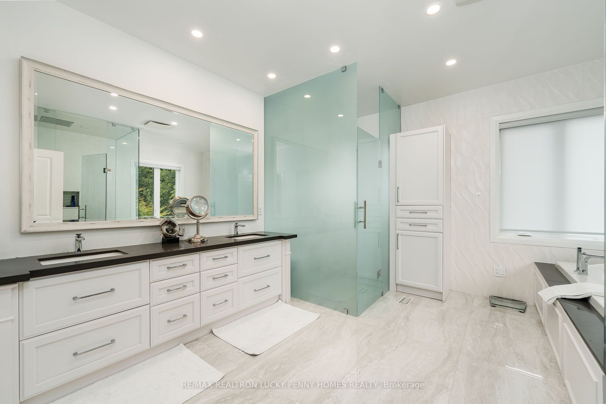30 Bernadotte Drive Property Photo 23