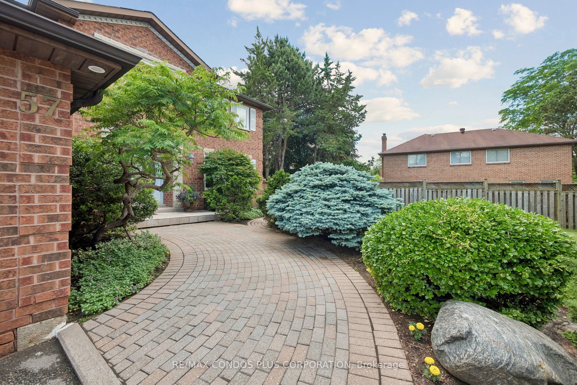 57 Delhi Crescent Property Photo 3
