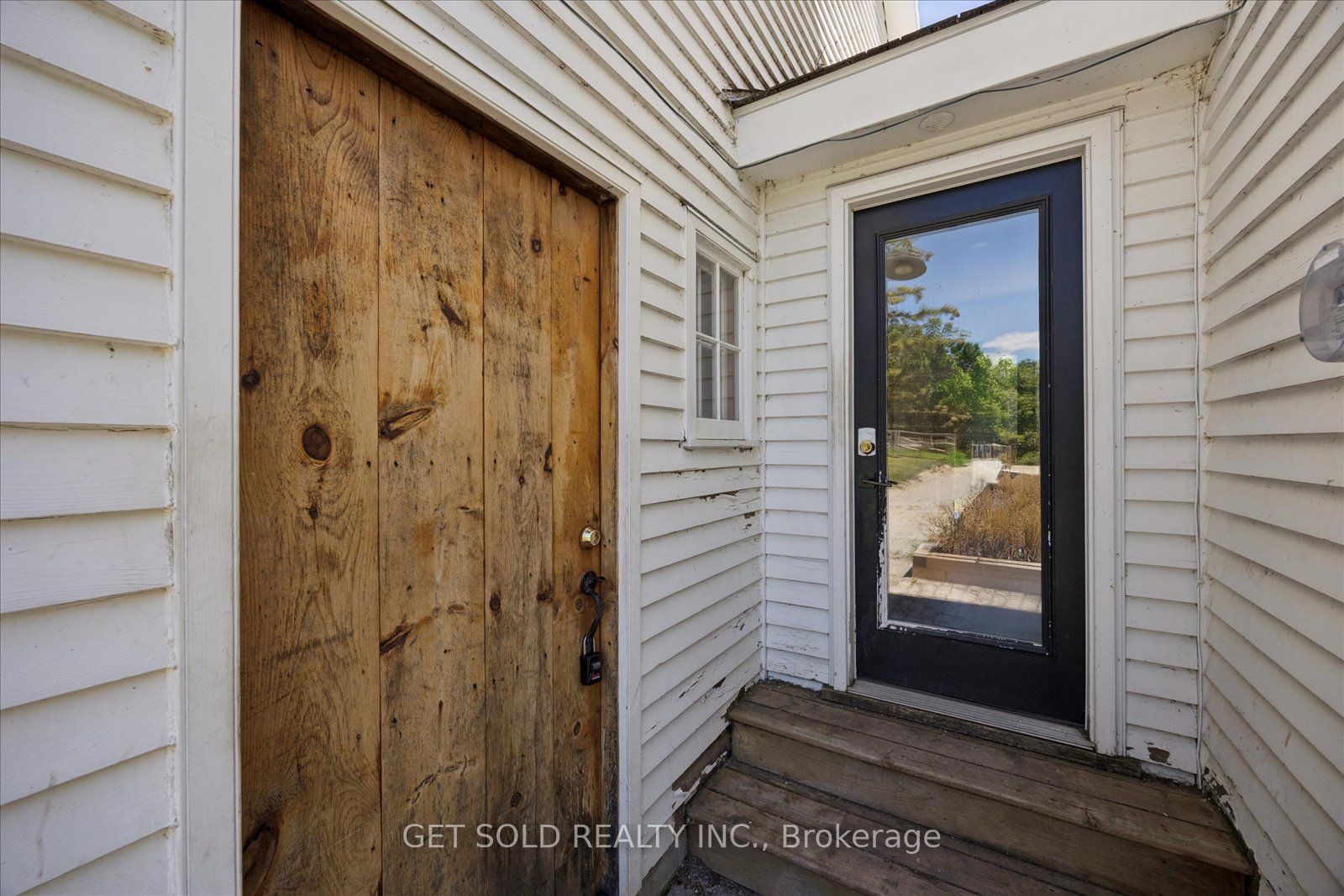 14059 Mccowan Road Property Photo 6