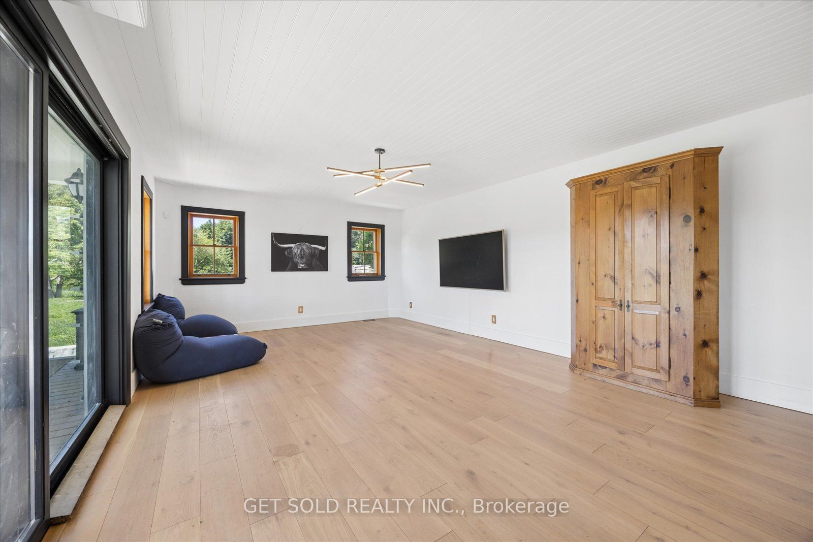 14059 Mccowan Road Property Photo 10