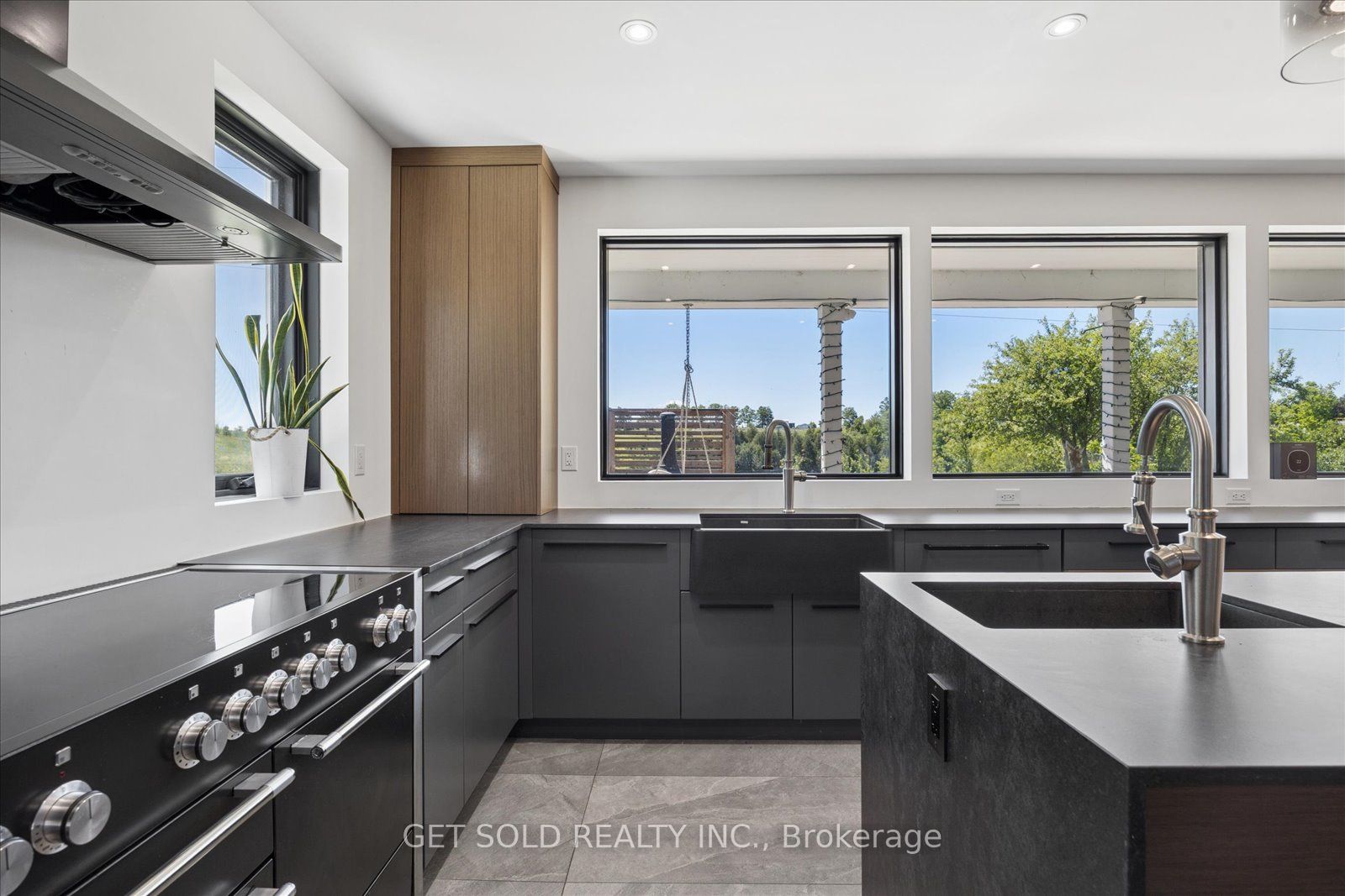 14059 Mccowan Road Property Photo 12