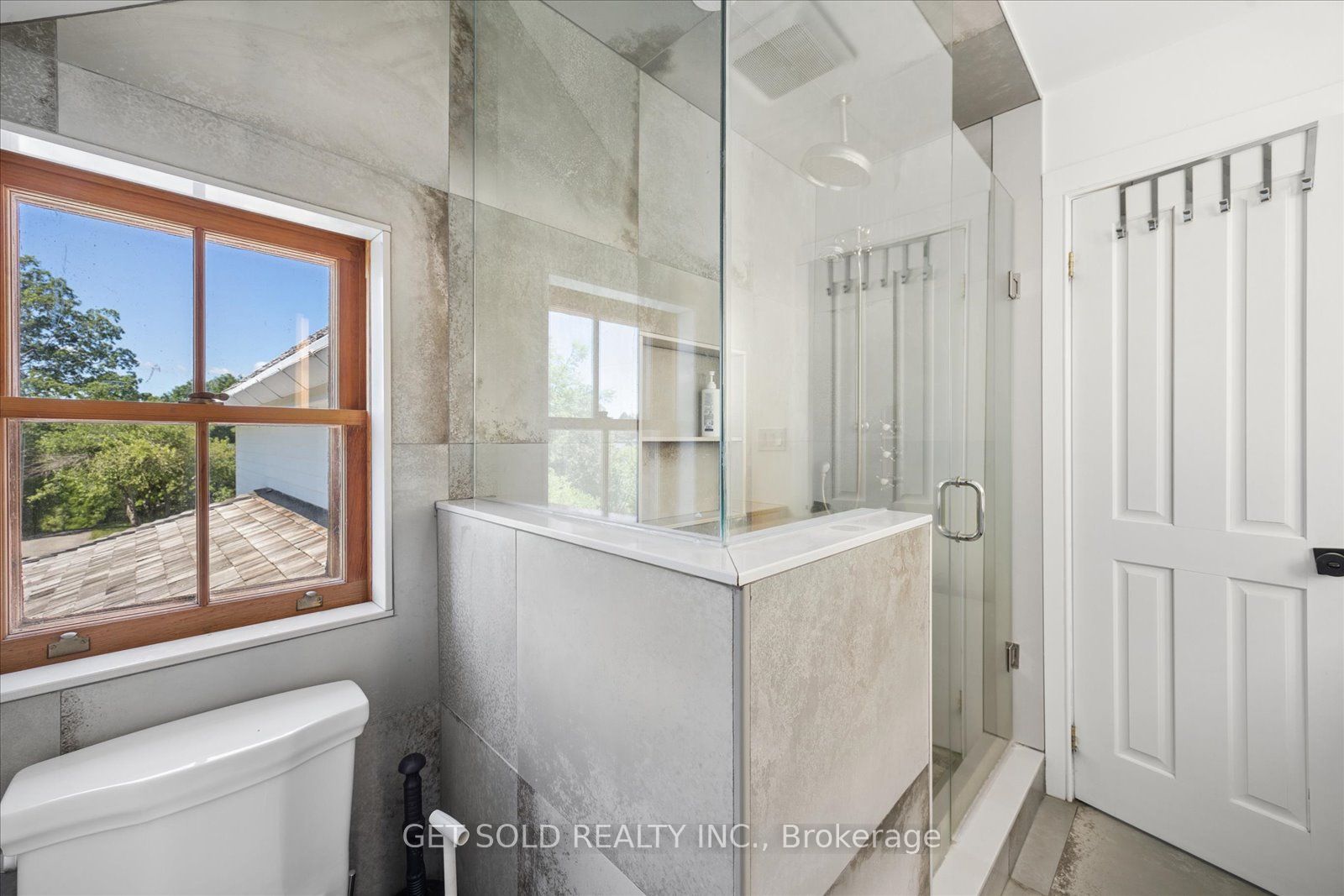 14059 Mccowan Road Property Photo 18