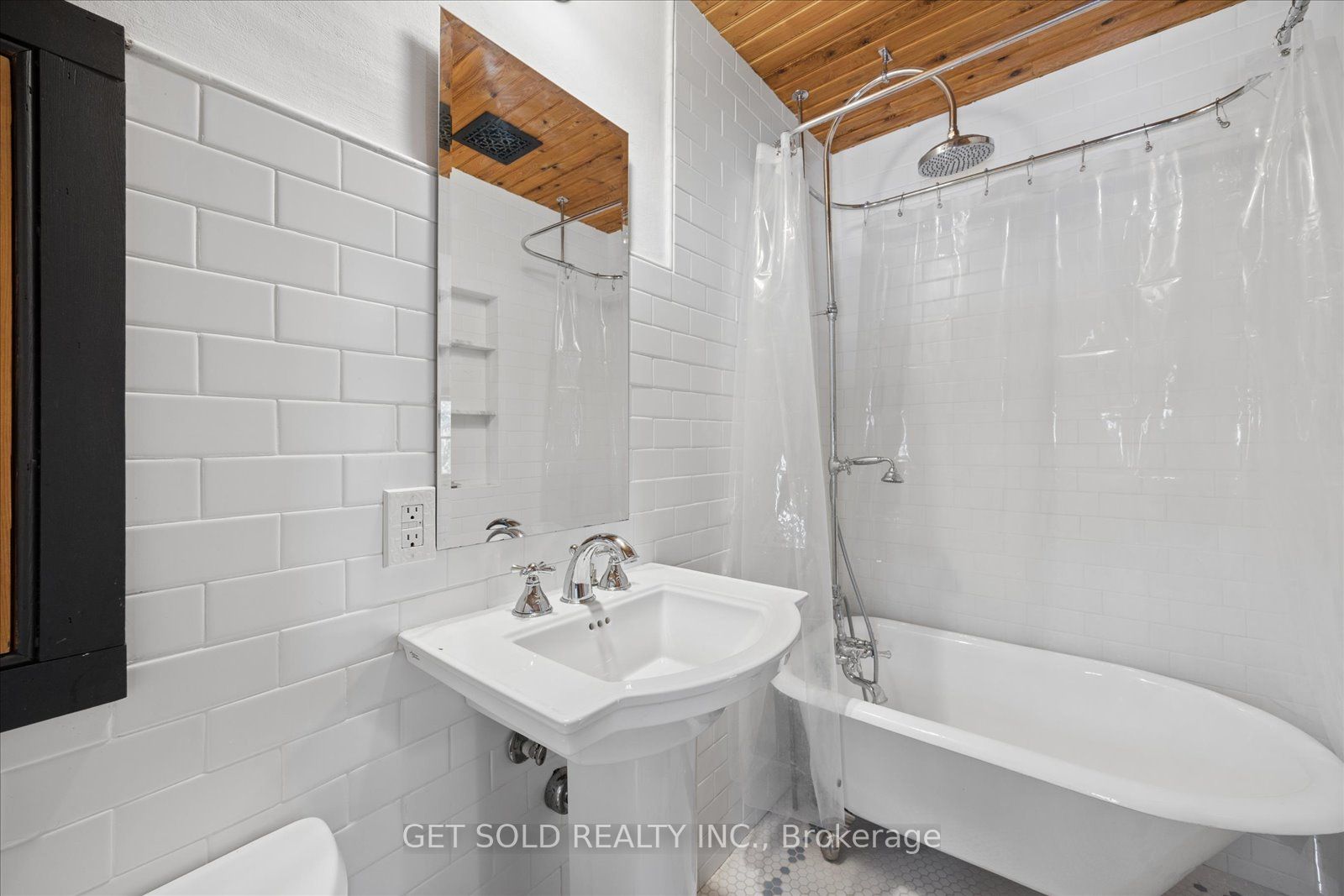 14059 Mccowan Road Property Photo 19