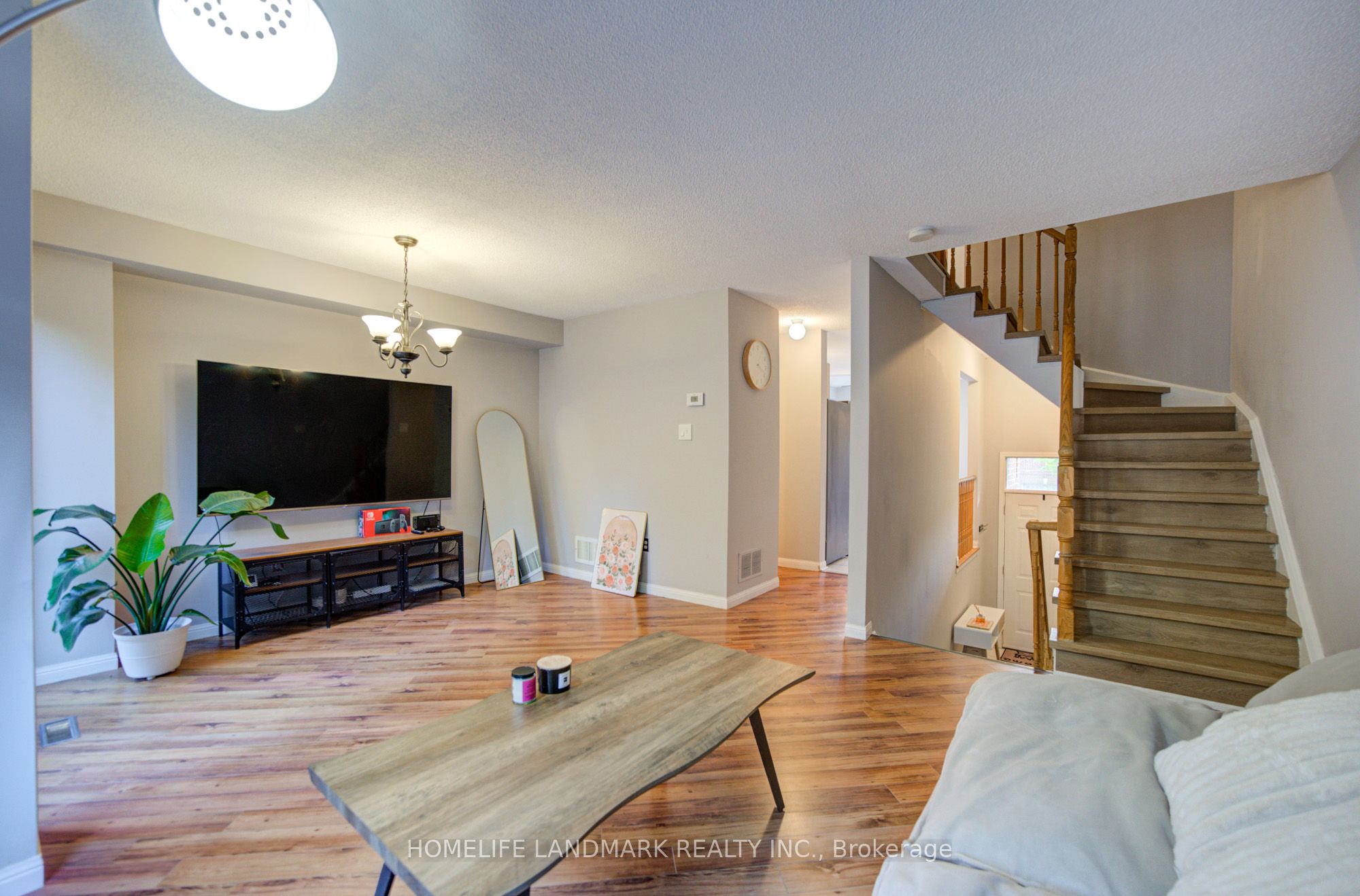 545 Bondi Avenue Property Photo 9