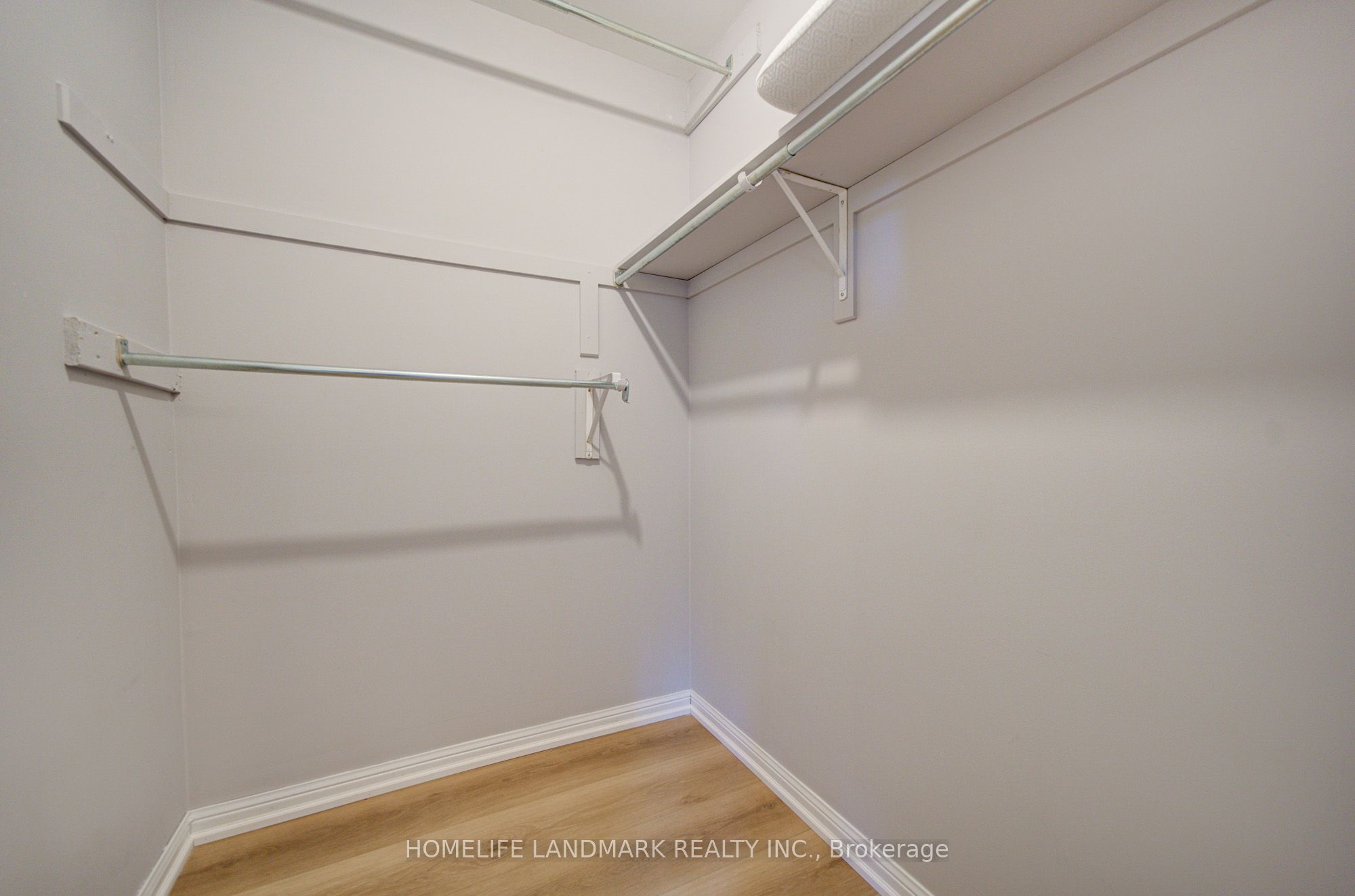 545 Bondi Avenue Property Photo 25
