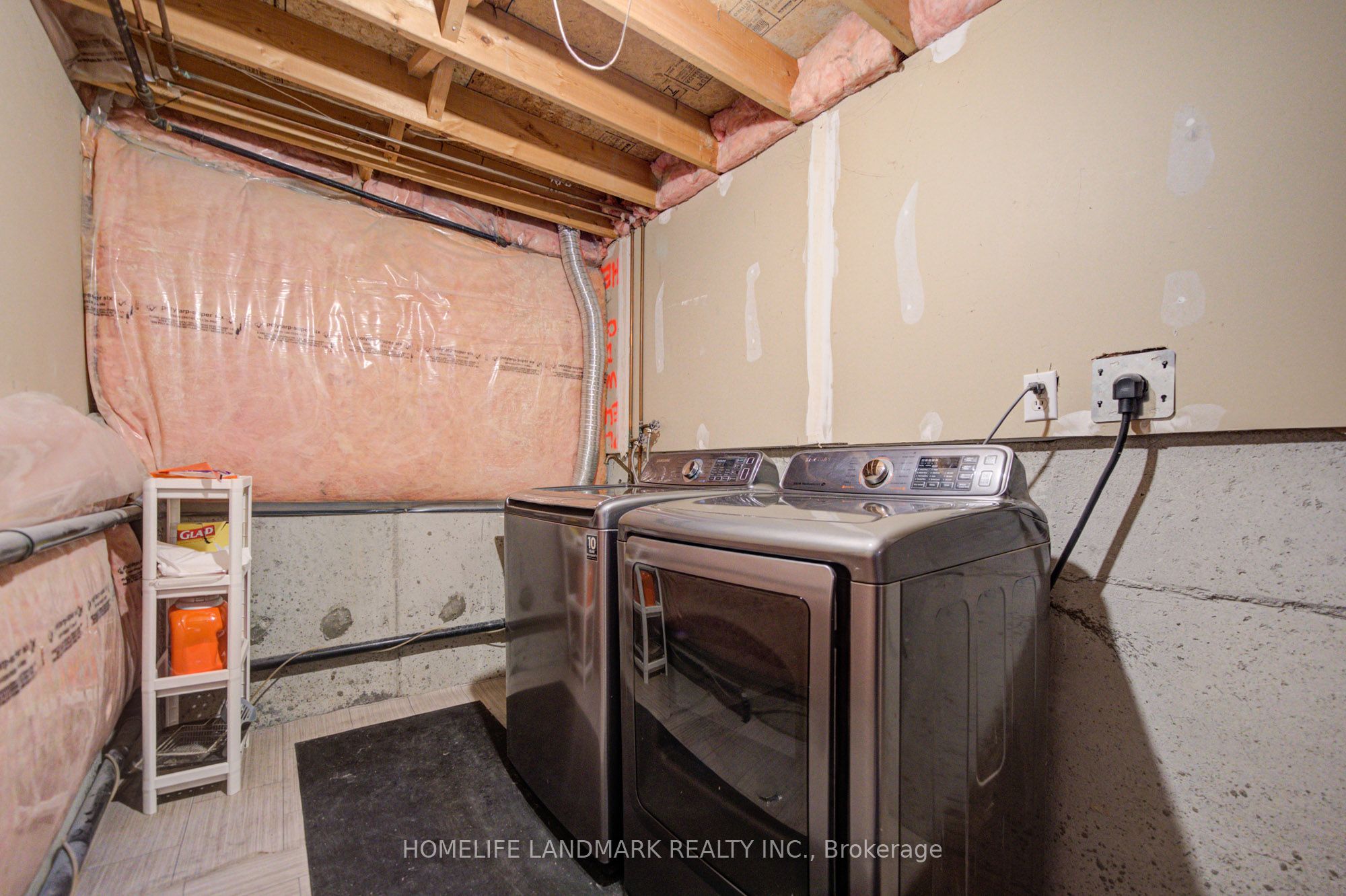 545 Bondi Avenue Property Photo 34