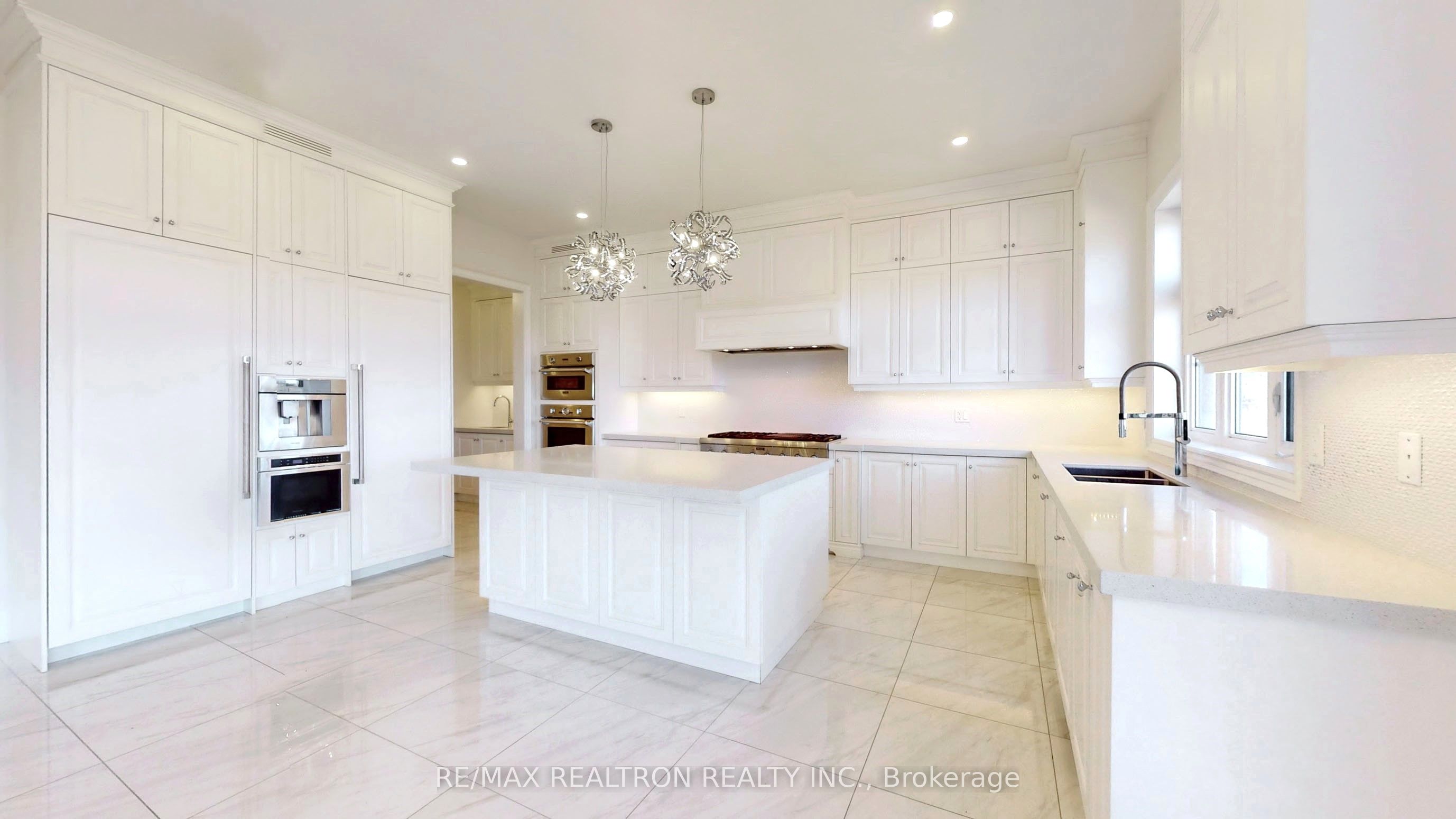 52 Rolling Green Court Property Photo 18