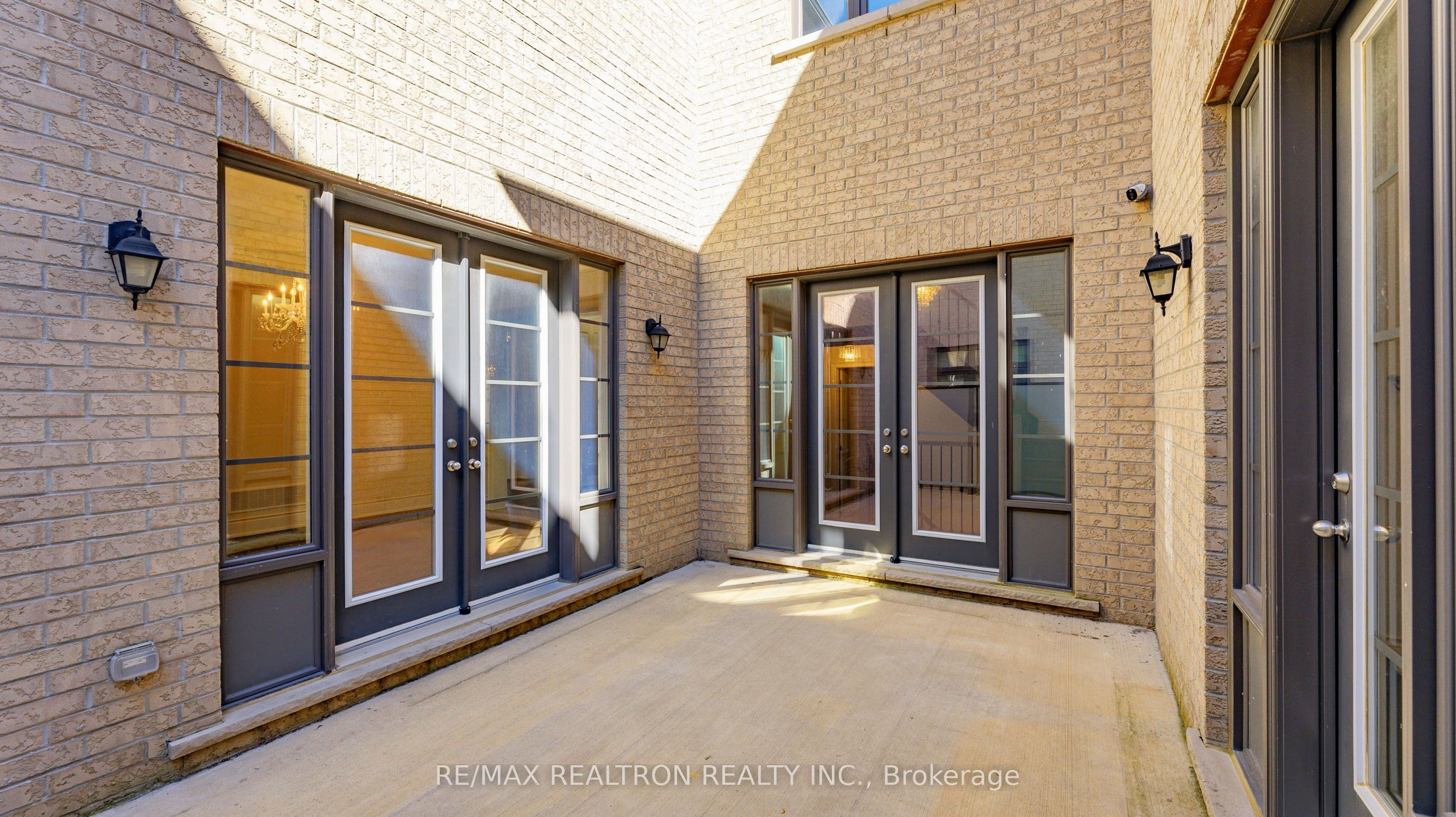 52 Rolling Green Court Property Photo 44