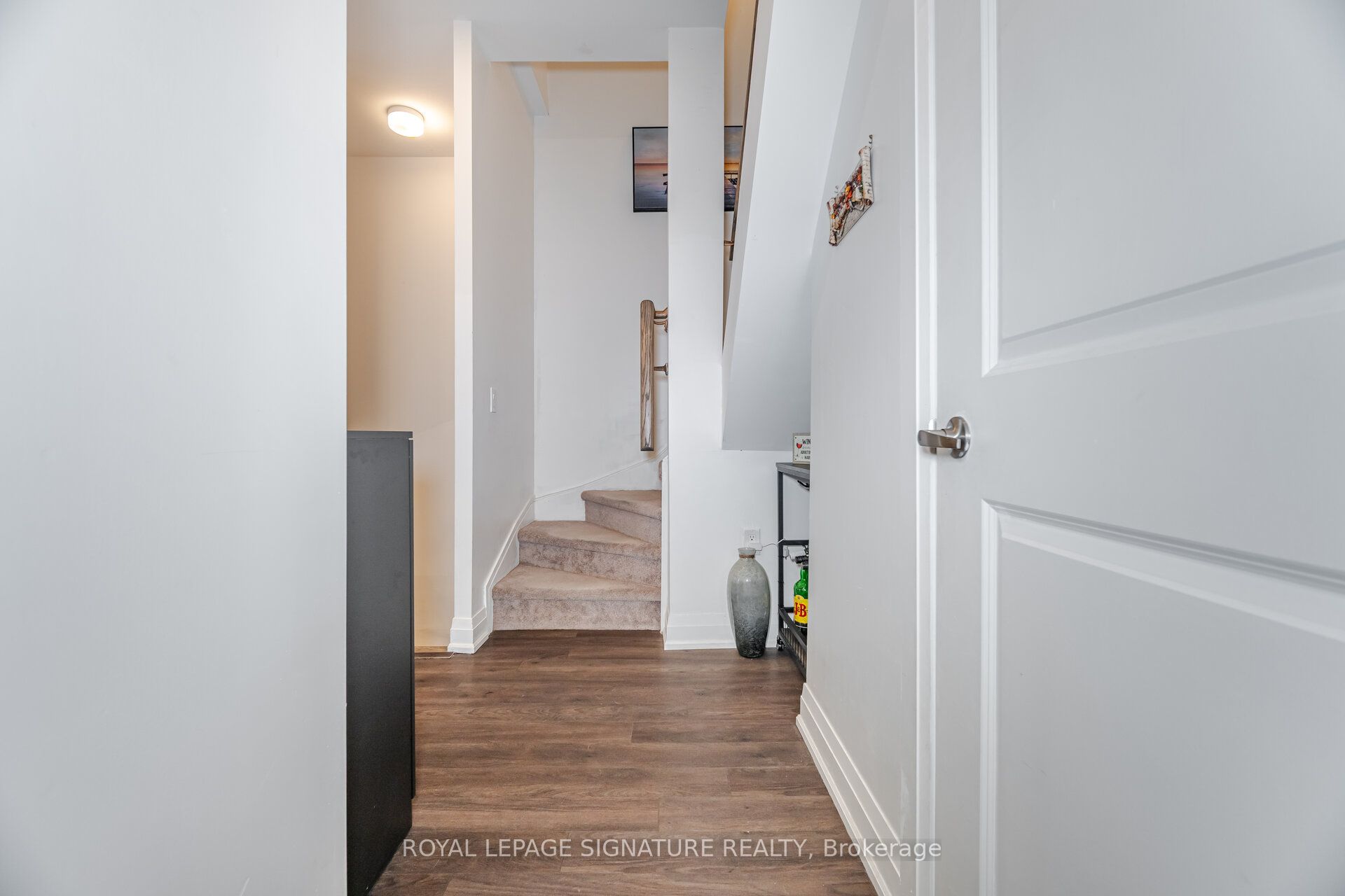 5289 Highway 7 D-603 Property Photo 14