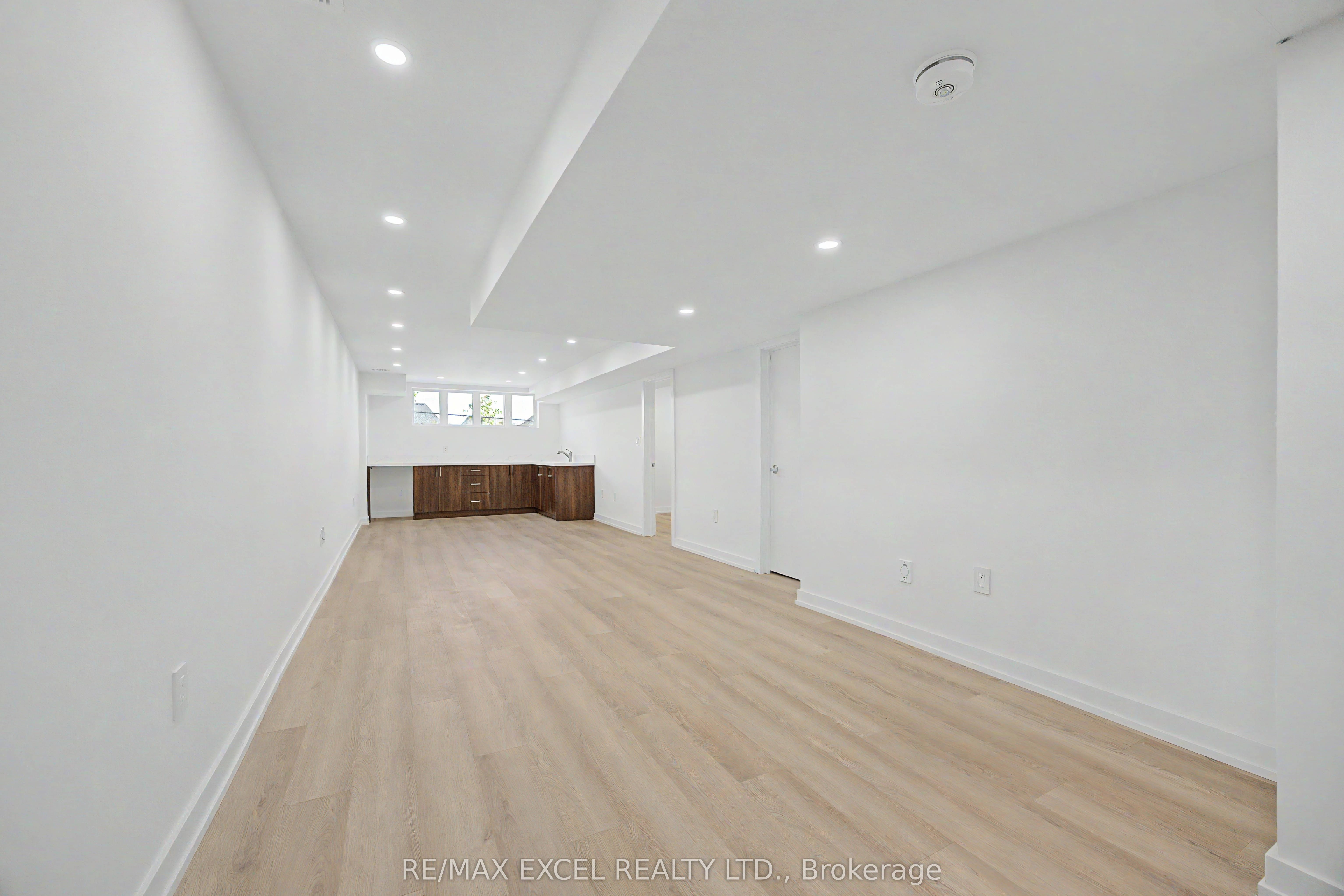 132 Elyse Court Property Photo 32