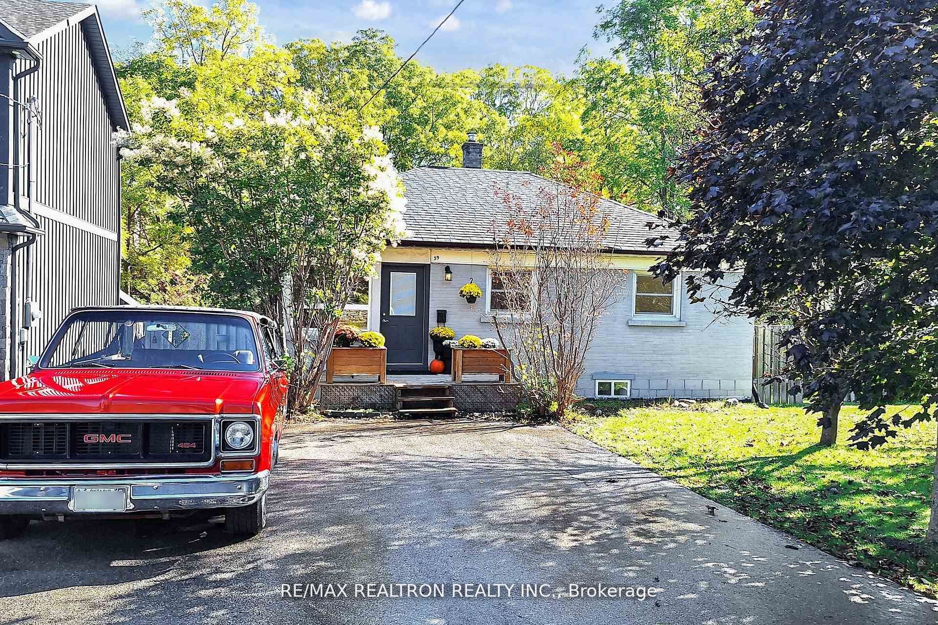 59 Machell Avenue Property Photo 2