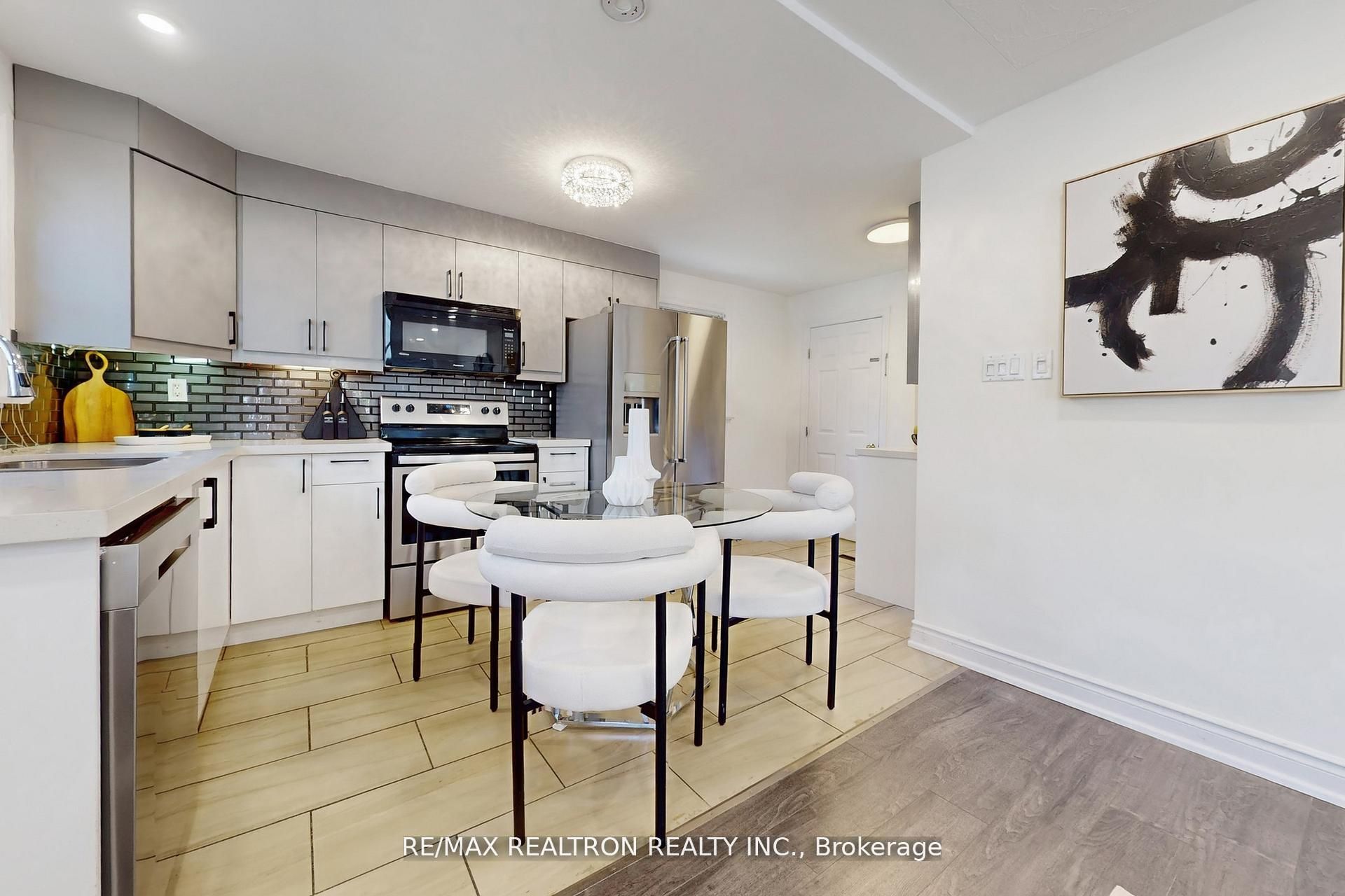 59 Machell Avenue Property Photo 14