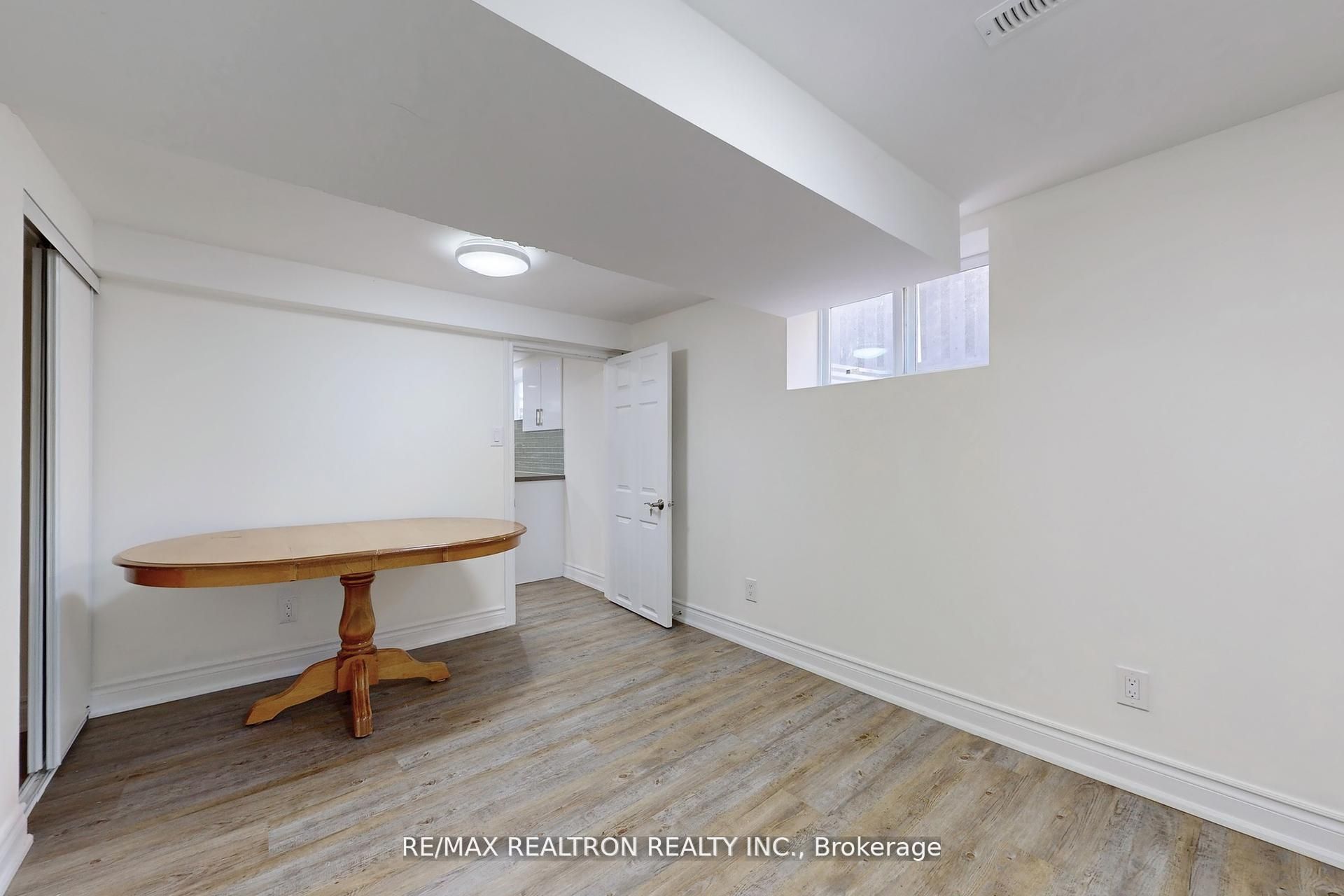 59 Machell Avenue Property Photo 35