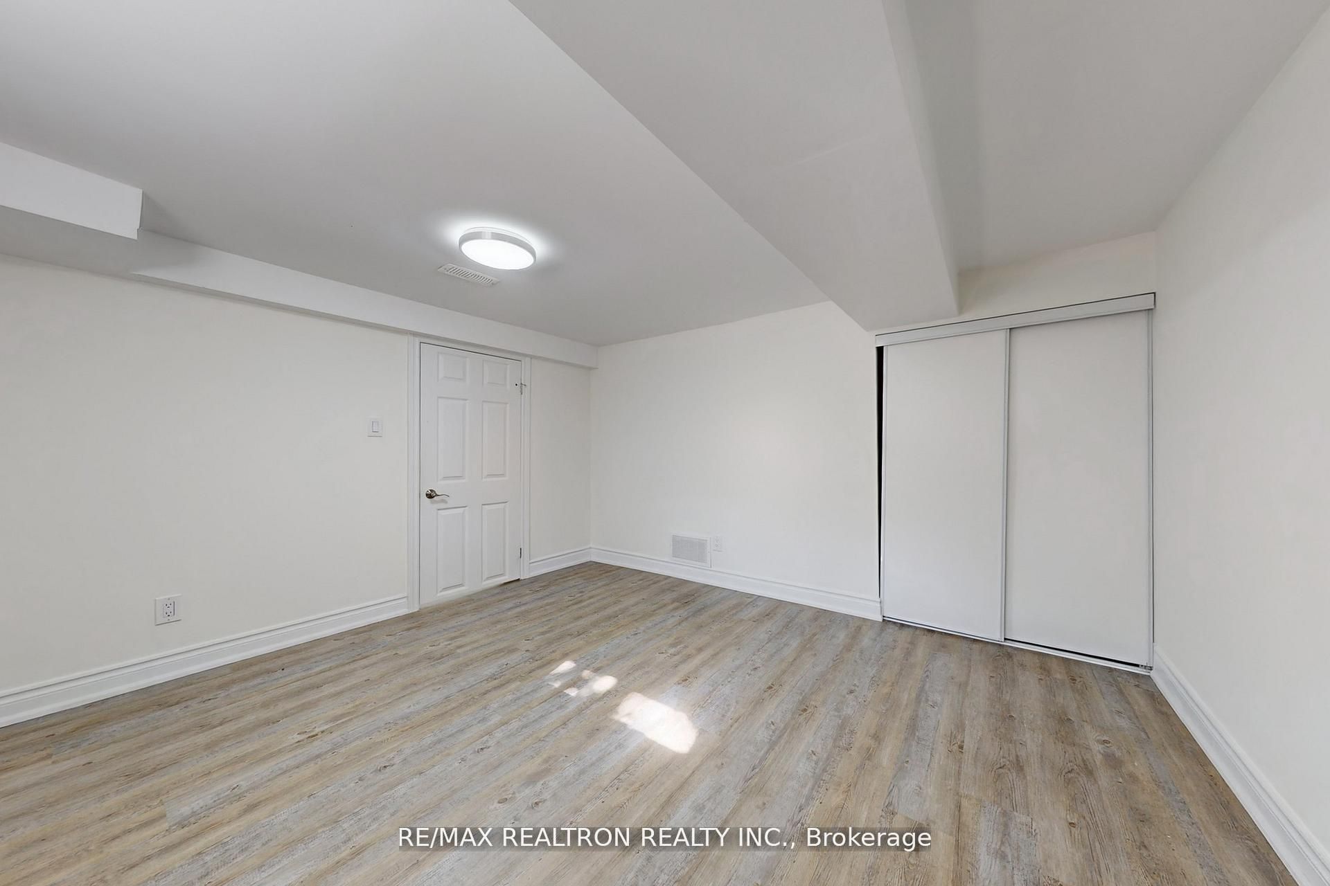 59 Machell Avenue Property Photo 40