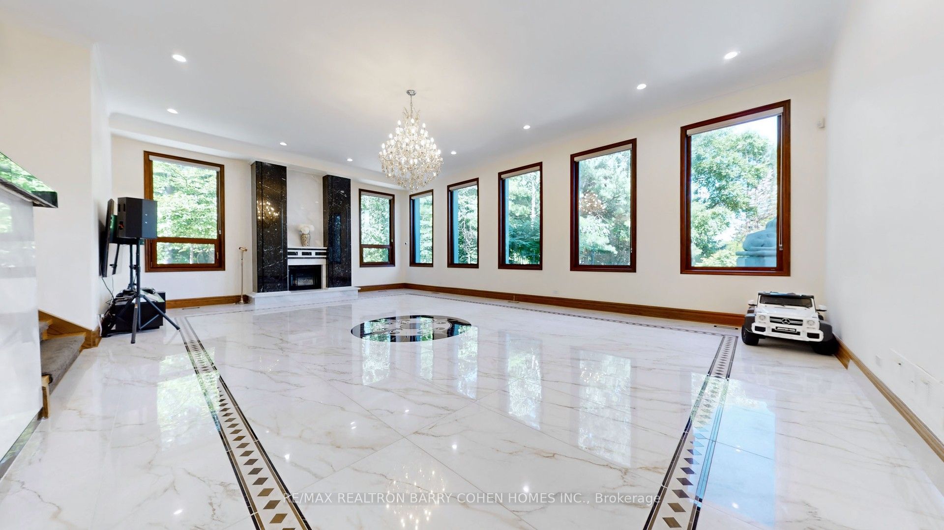 30 Marcus Court Property Photo 11