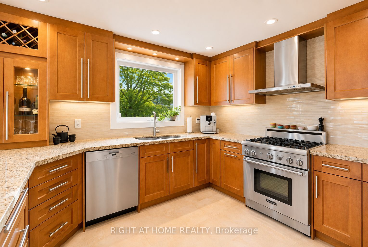 54 London Road Property Photo 6