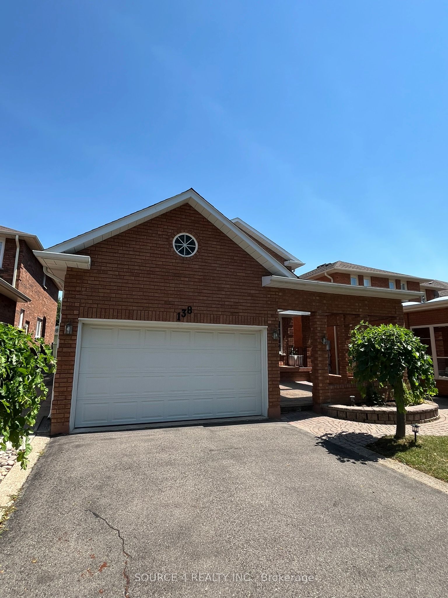 138 Venetian Crescent Basement Property Photo 1