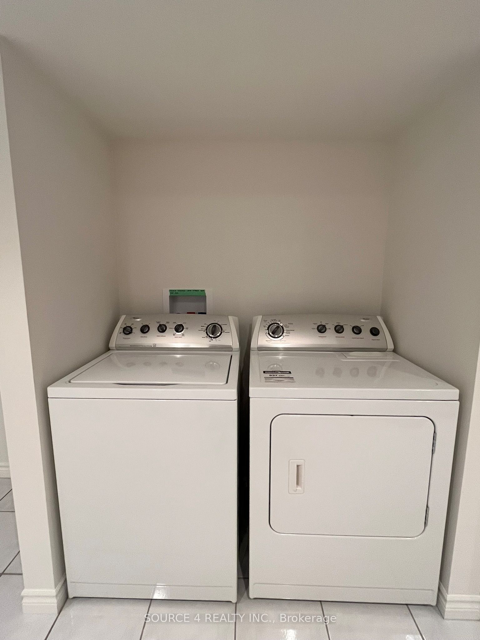 138 Venetian Crescent Basement Property Photo 8