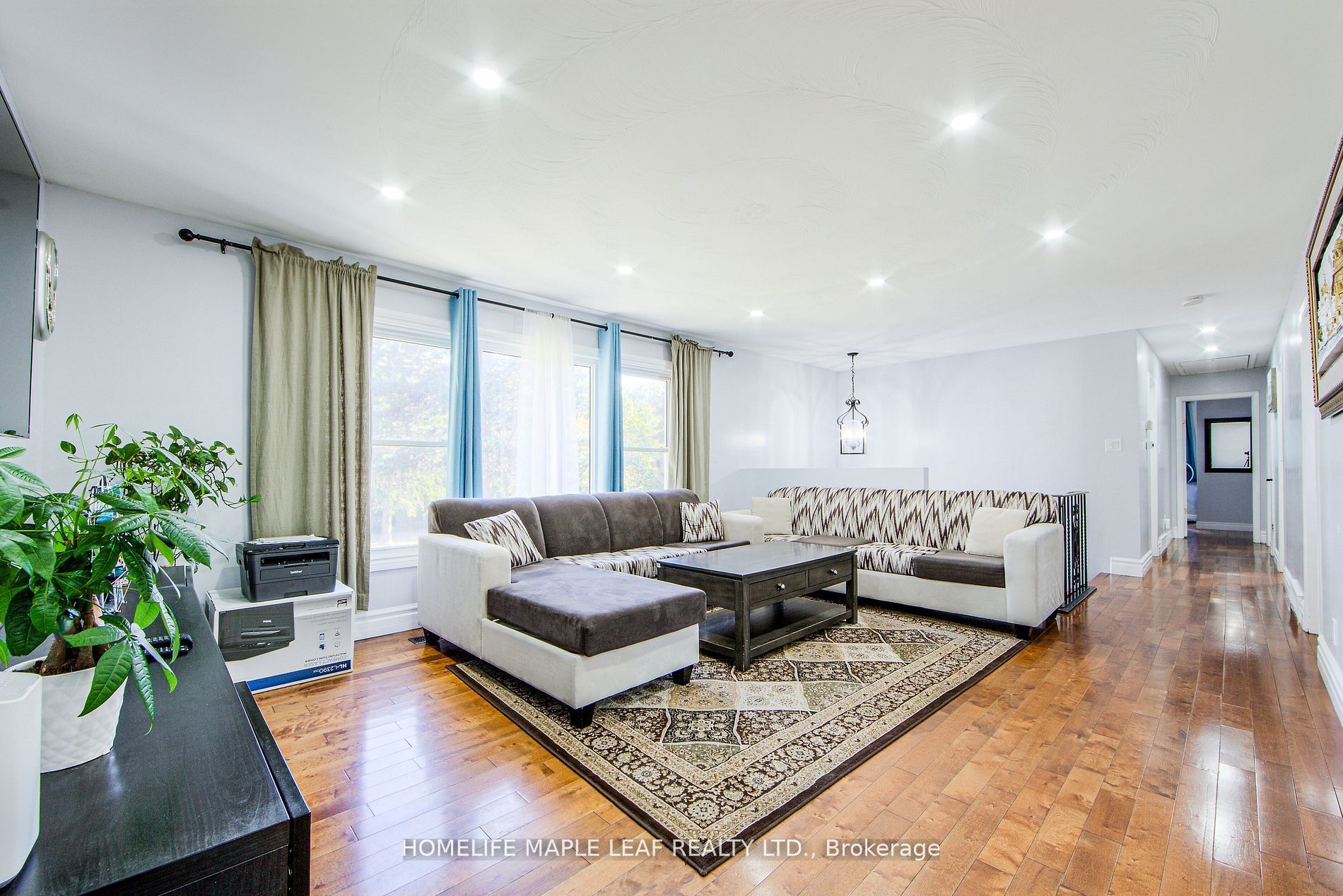 1630 Tottenham Road Property Photo 9