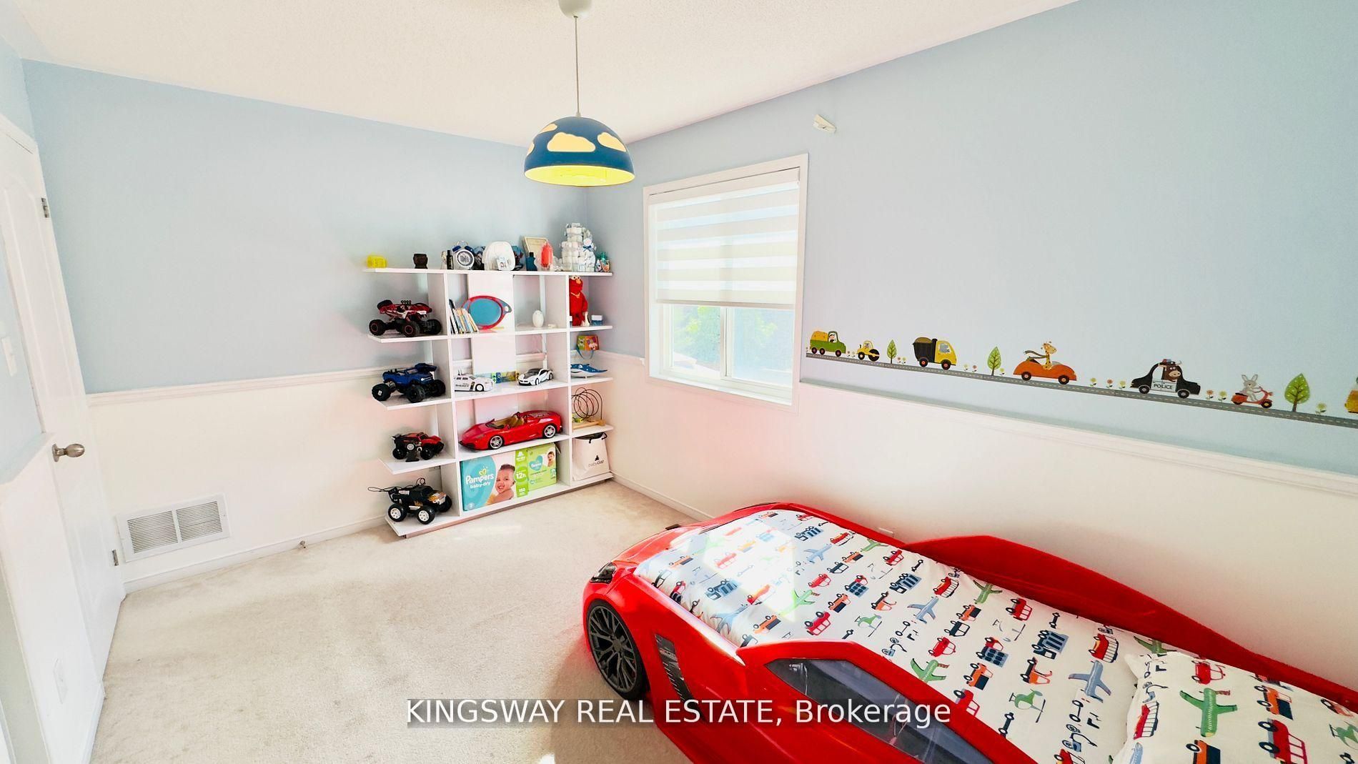 164 Gail Parks Crescent Property Photo 20