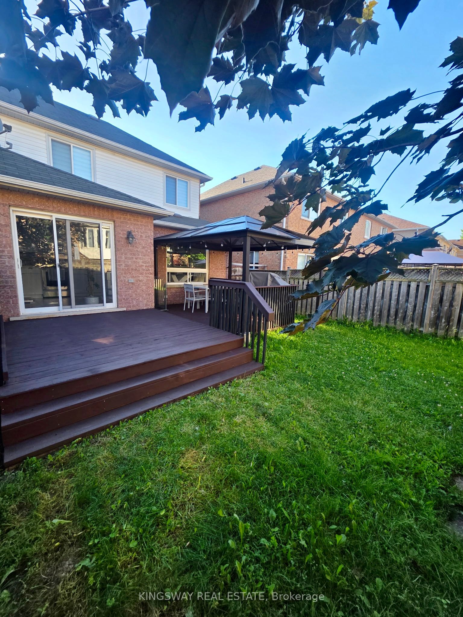 164 Gail Parks Crescent Property Photo 26