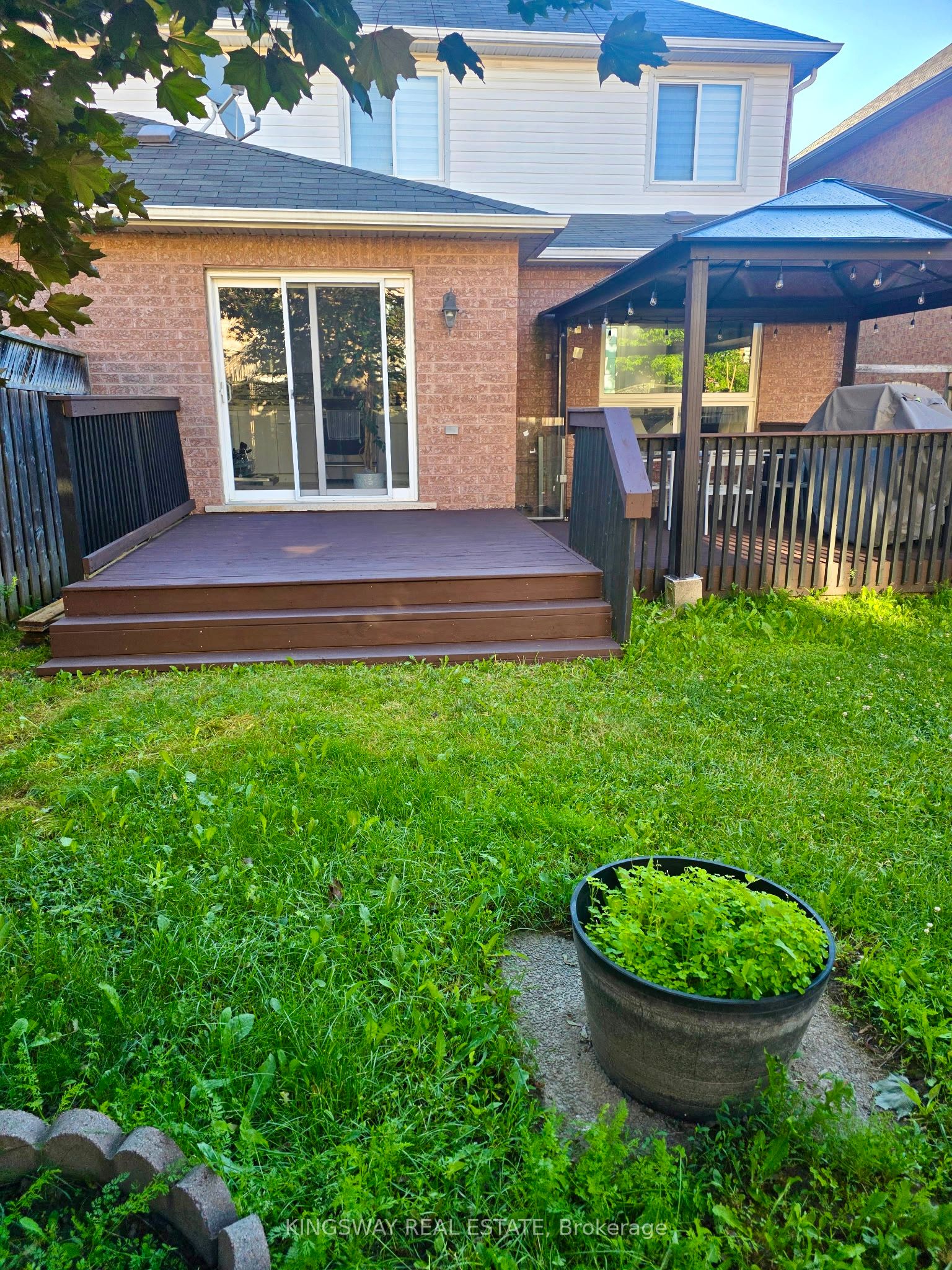 164 Gail Parks Crescent Property Photo 28