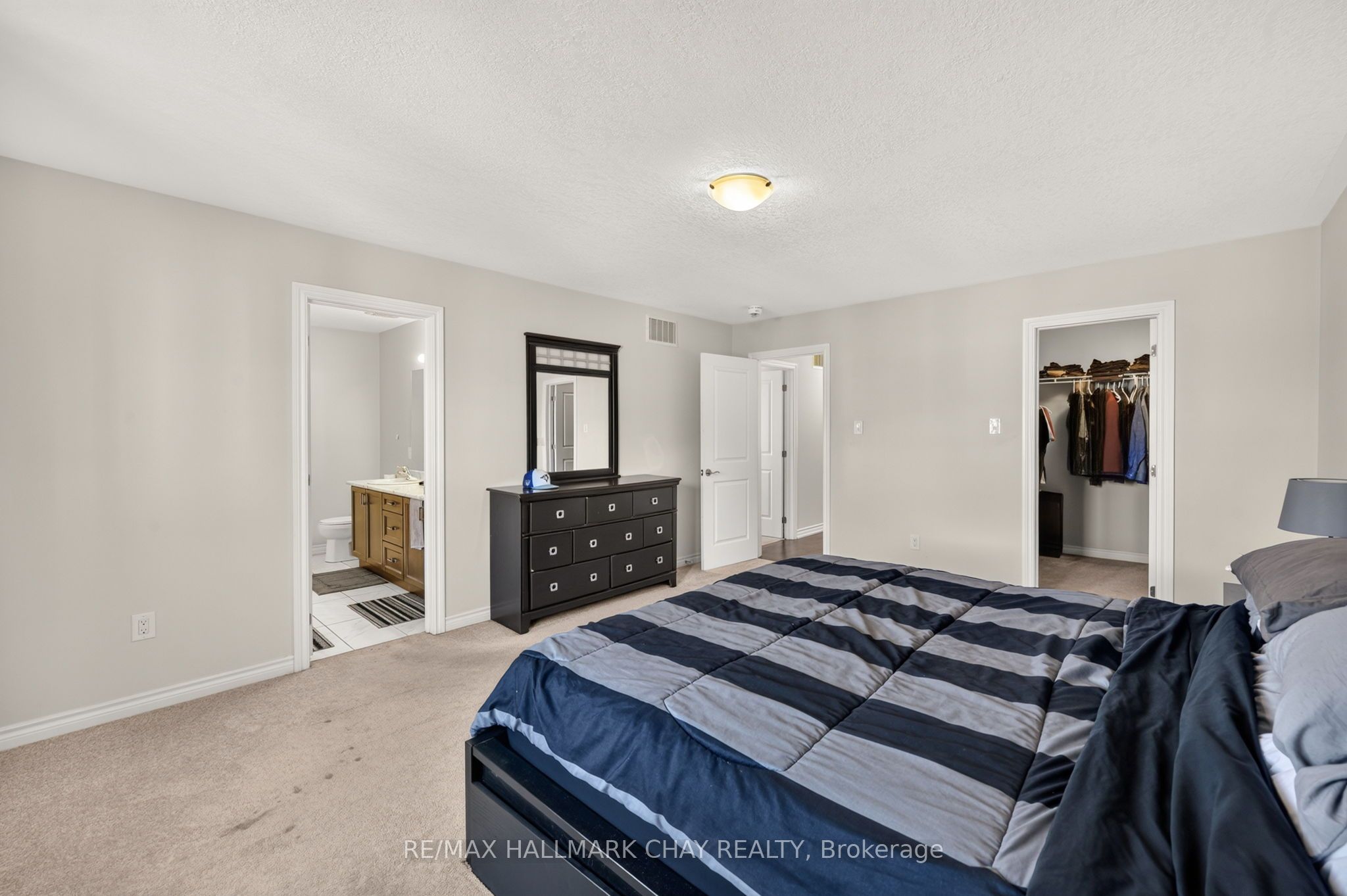 32 Jones Street Property Photo 22