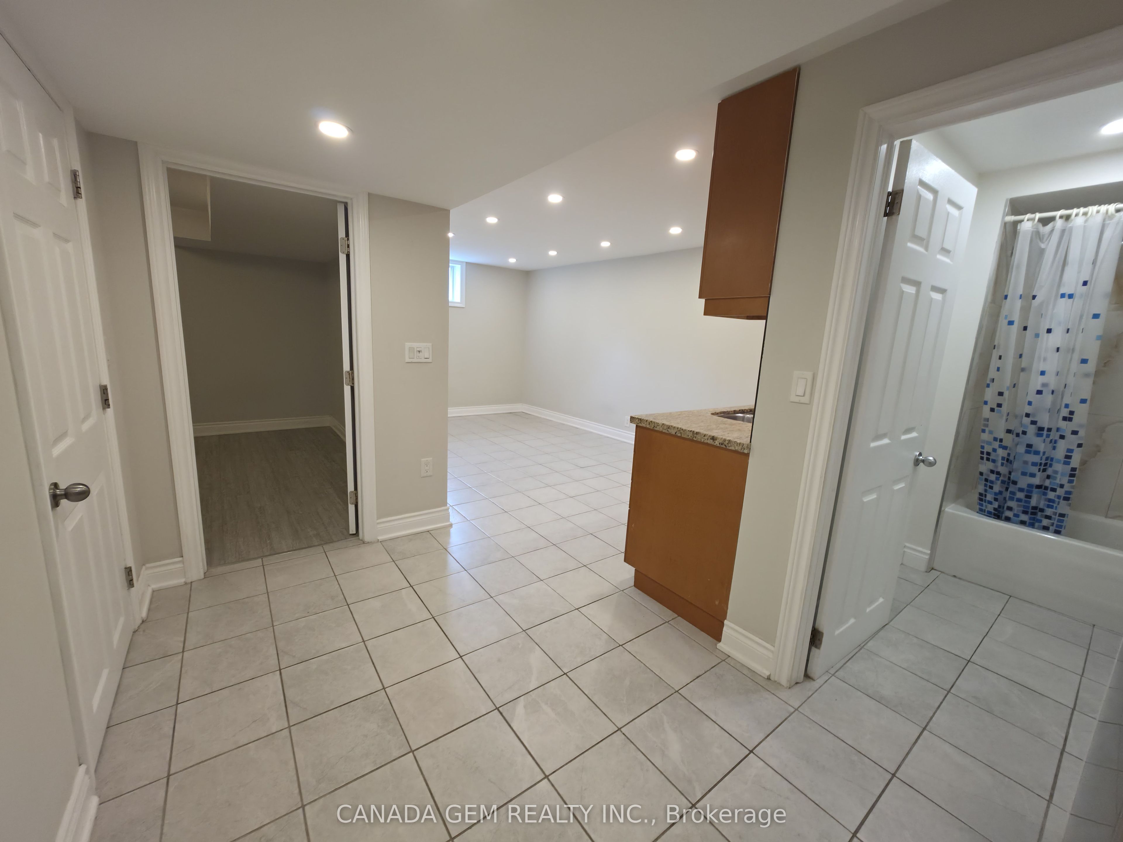 54 Clearmeadow Boulevard Property Photo 20
