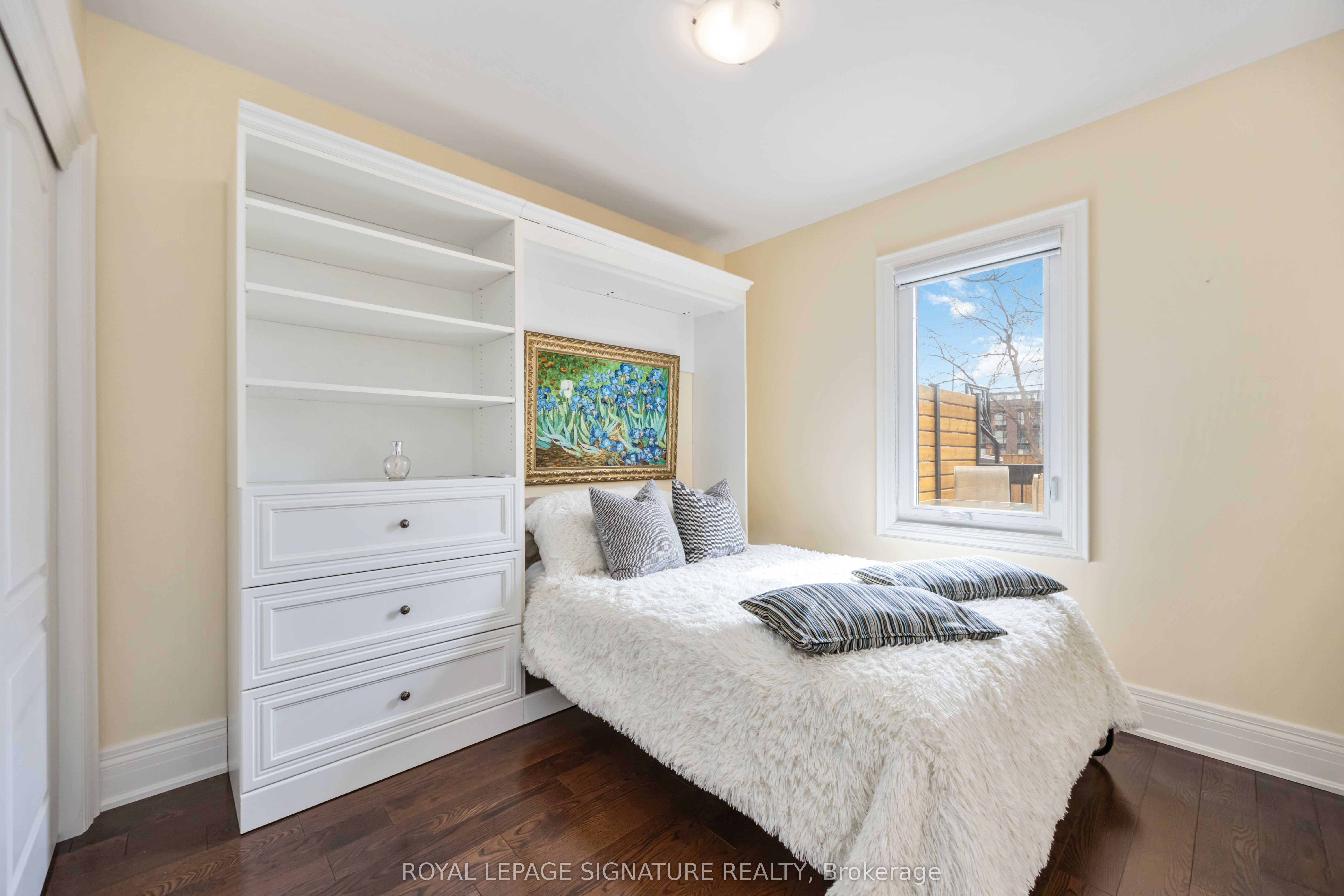 35 Rainbow Drive Property Photo 18