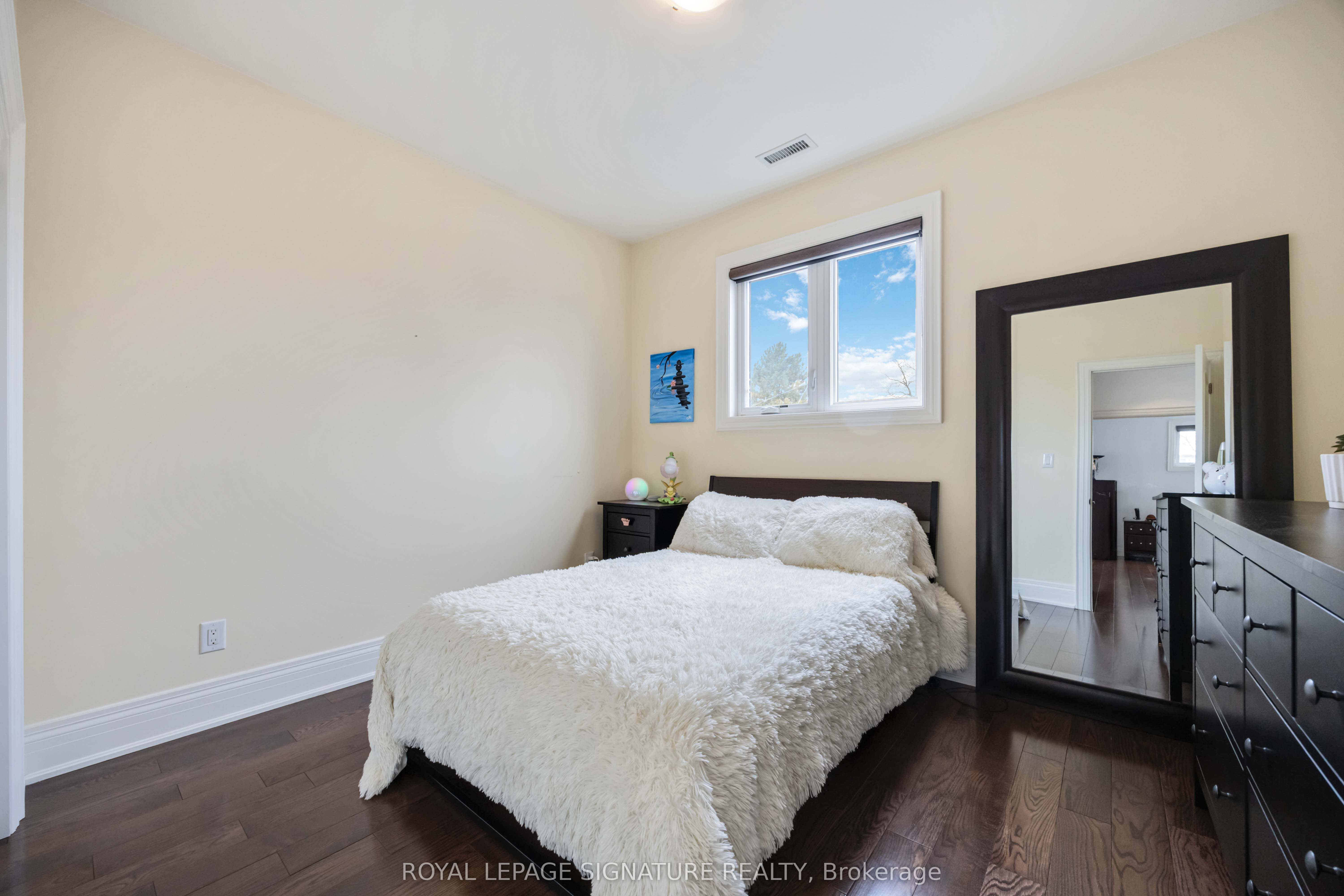 35 Rainbow Drive Property Photo 25