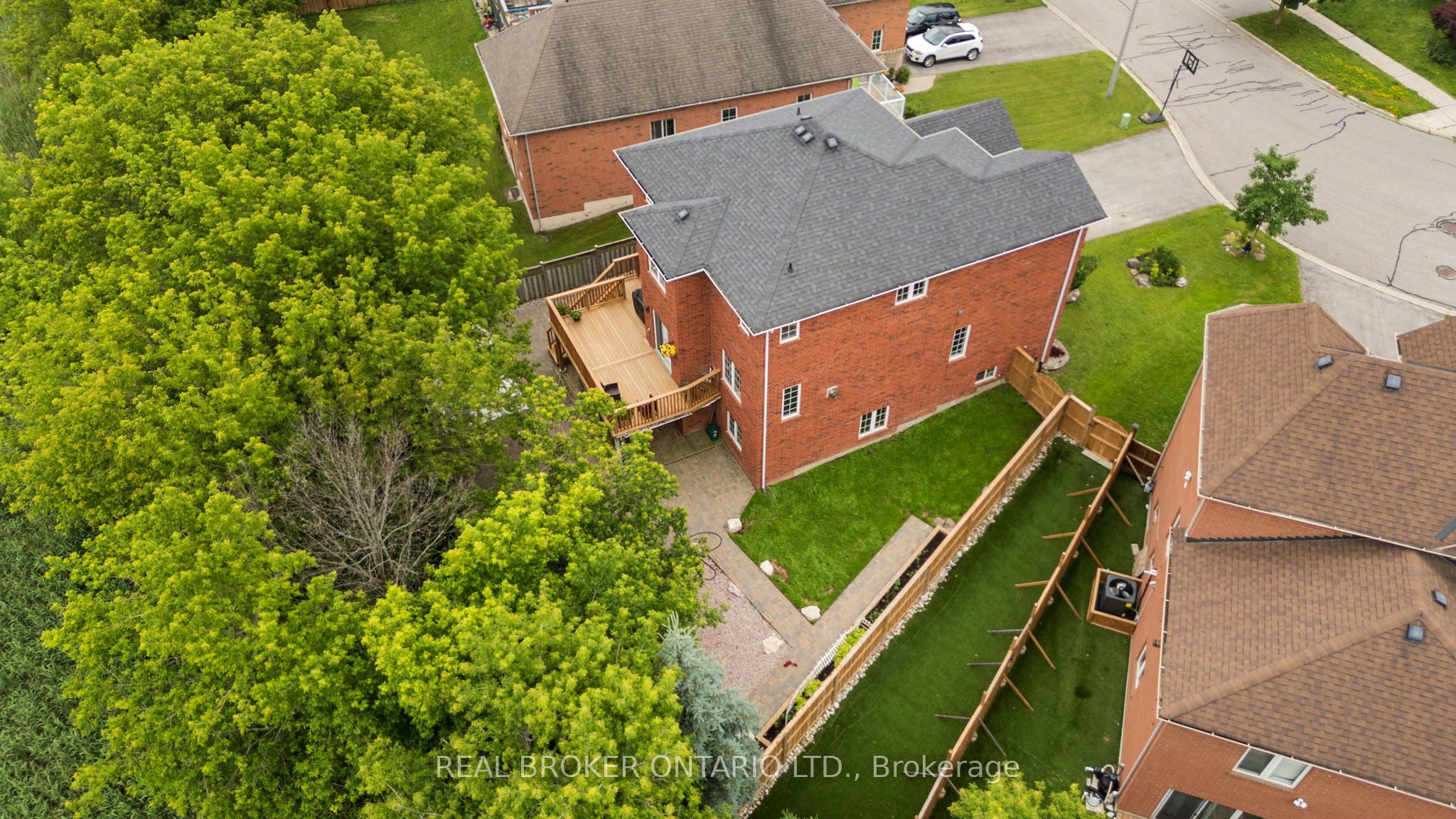 118 Bayview Avenue Property Photo 43