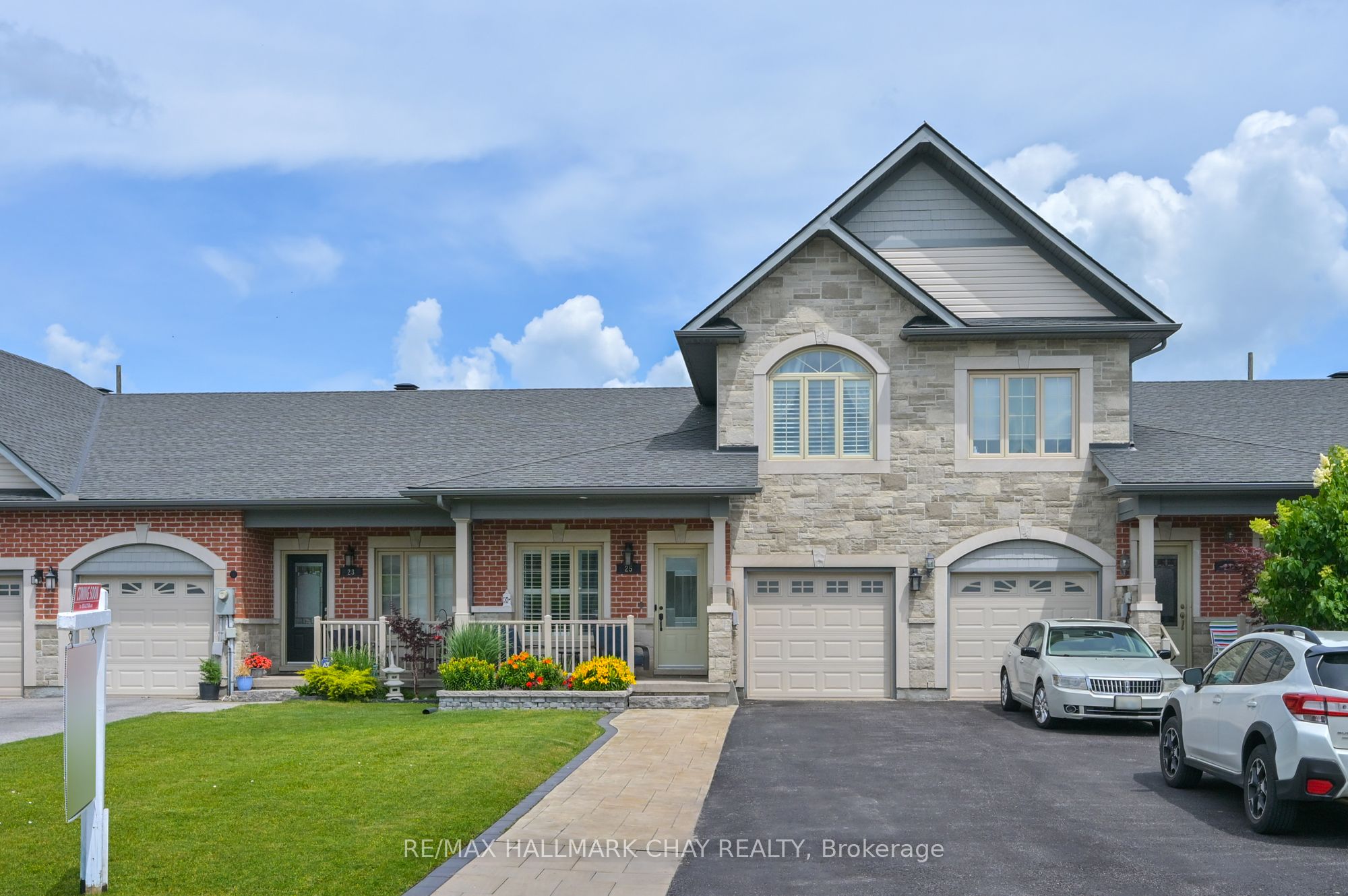 25 Kingsmere Crescent Property Photo 2