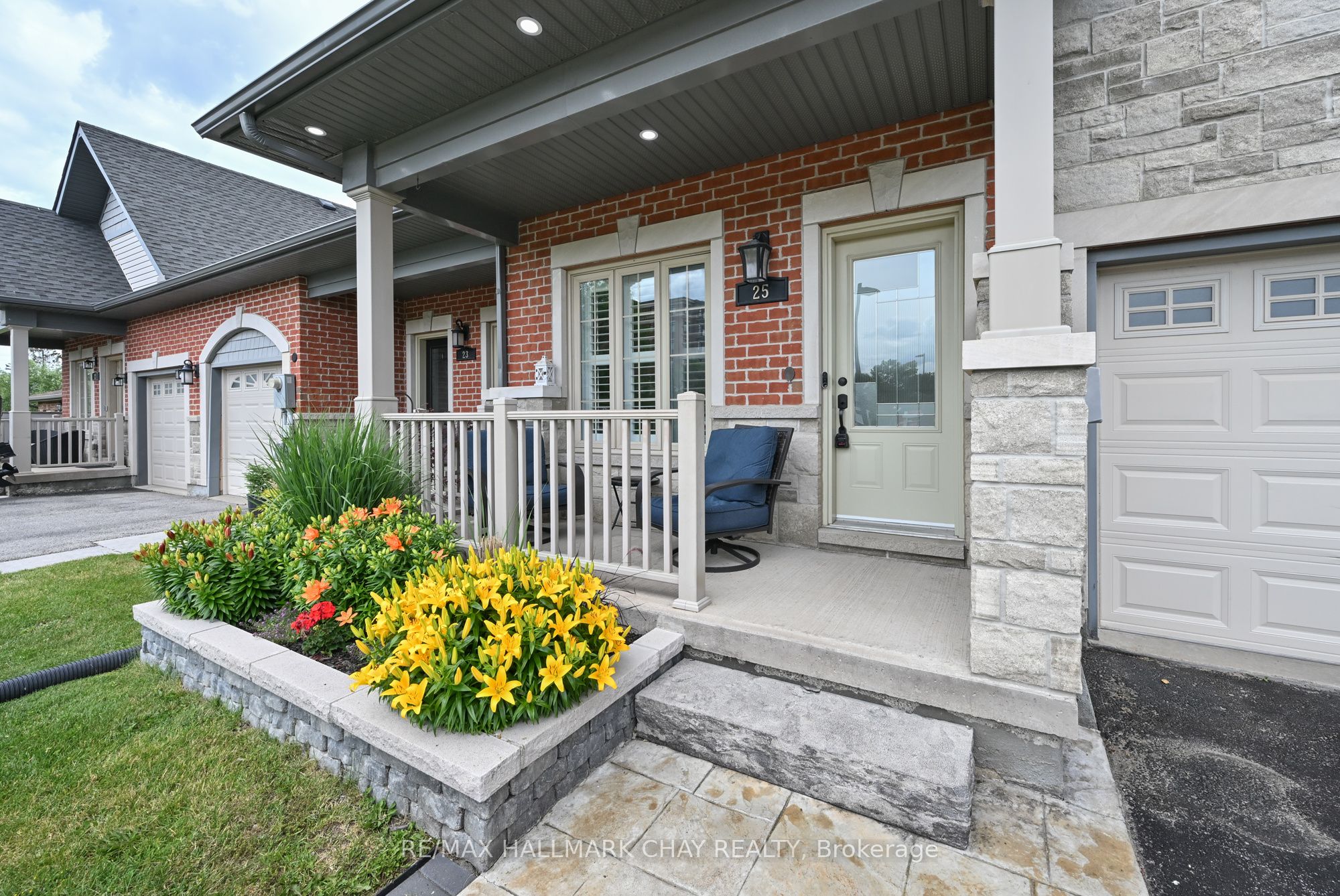 25 Kingsmere Crescent Property Photo 3