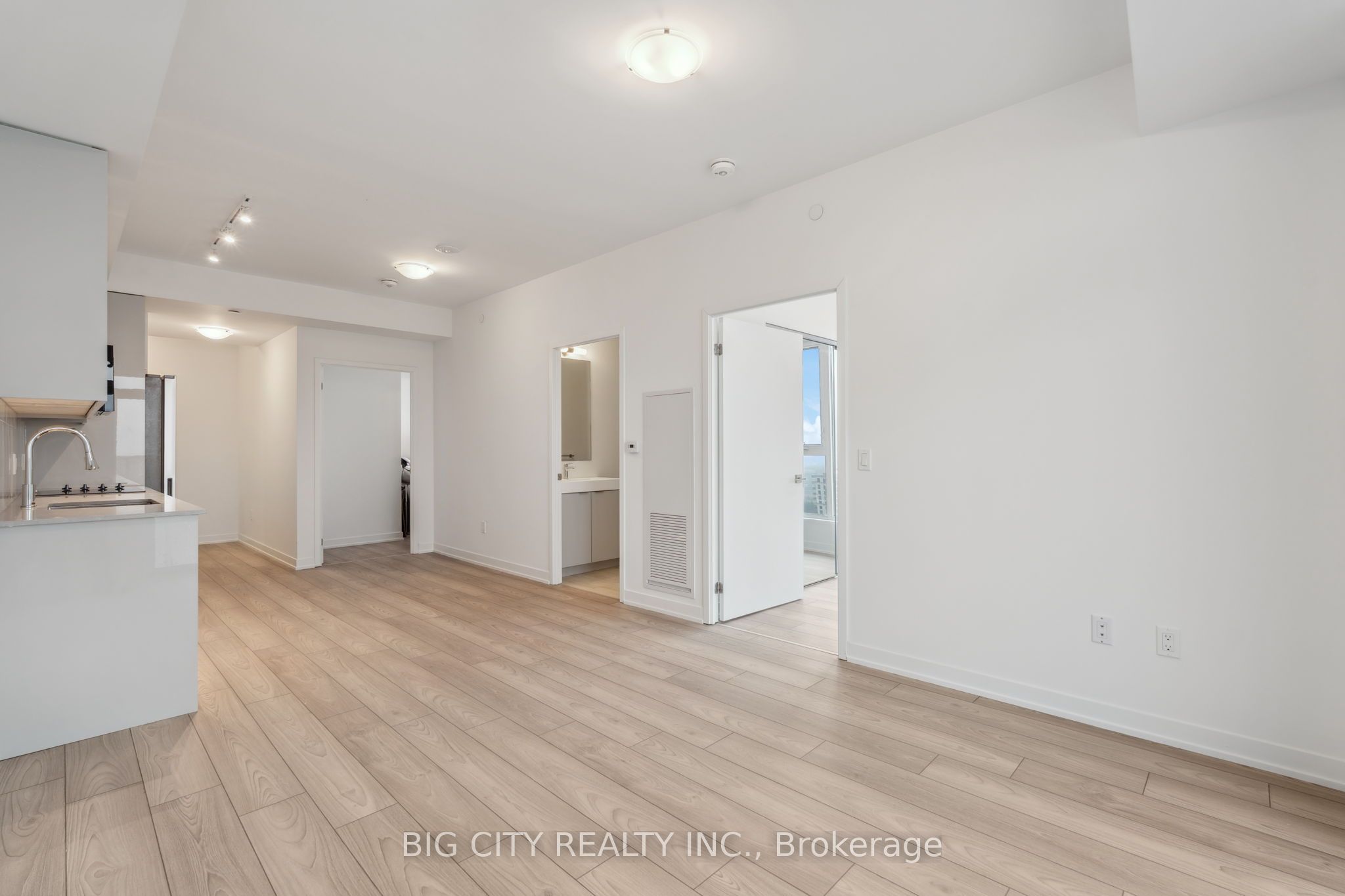 498 Caldari Road 2328 Property Photo 11
