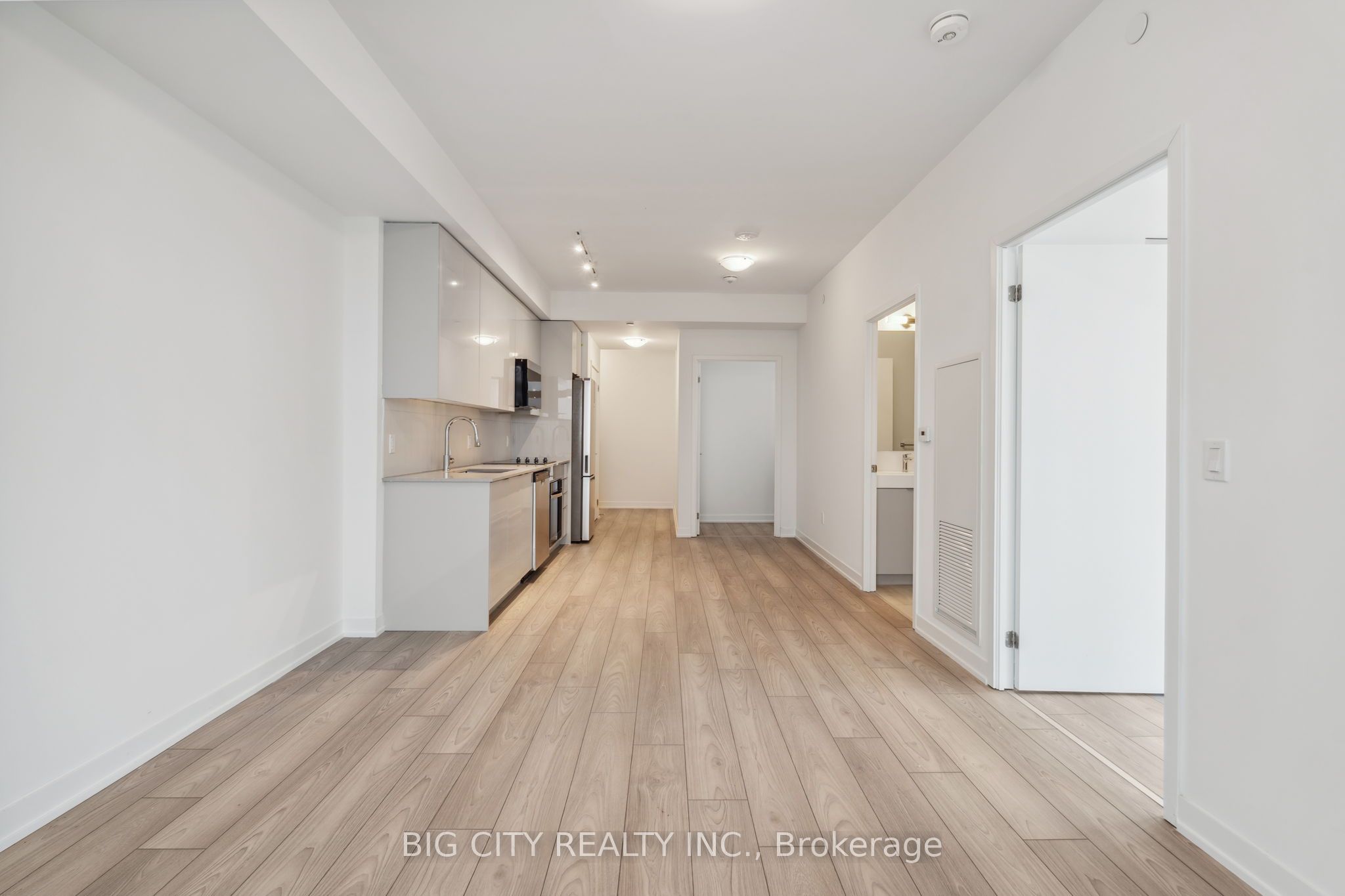 498 Caldari Road 2328 Property Photo 12