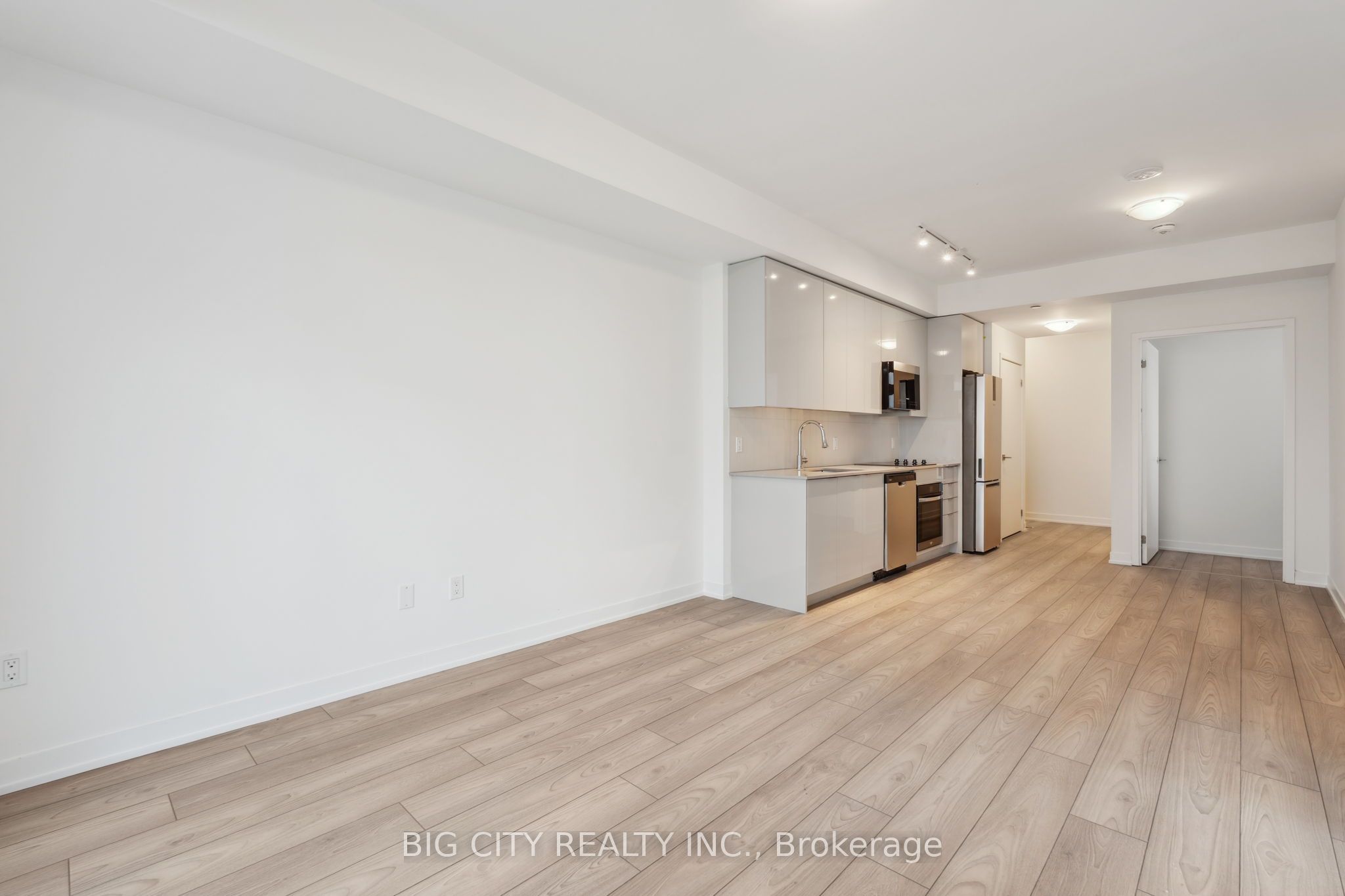498 Caldari Road 2328 Property Photo 13