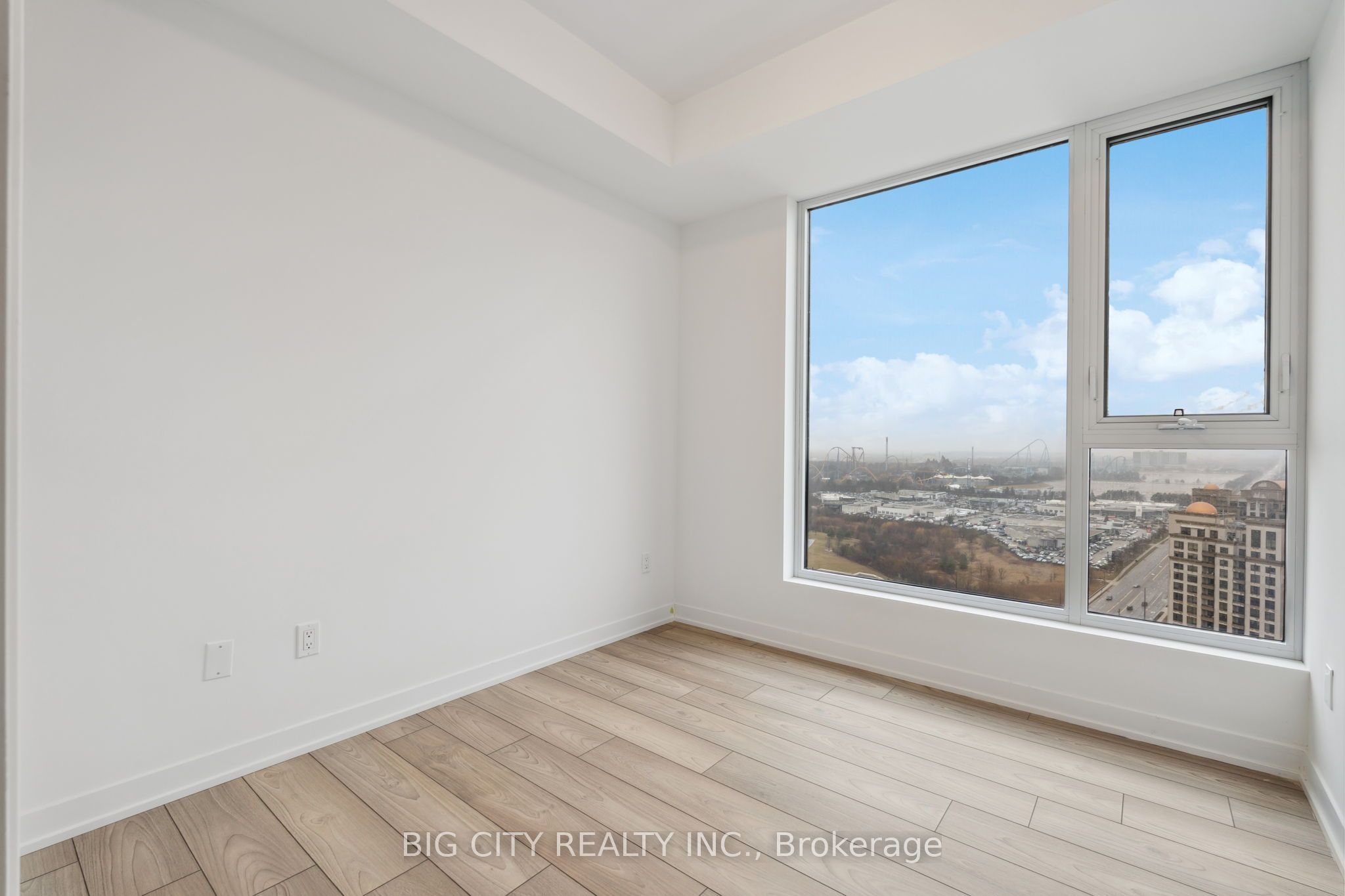498 Caldari Road 2328 Property Photo 15
