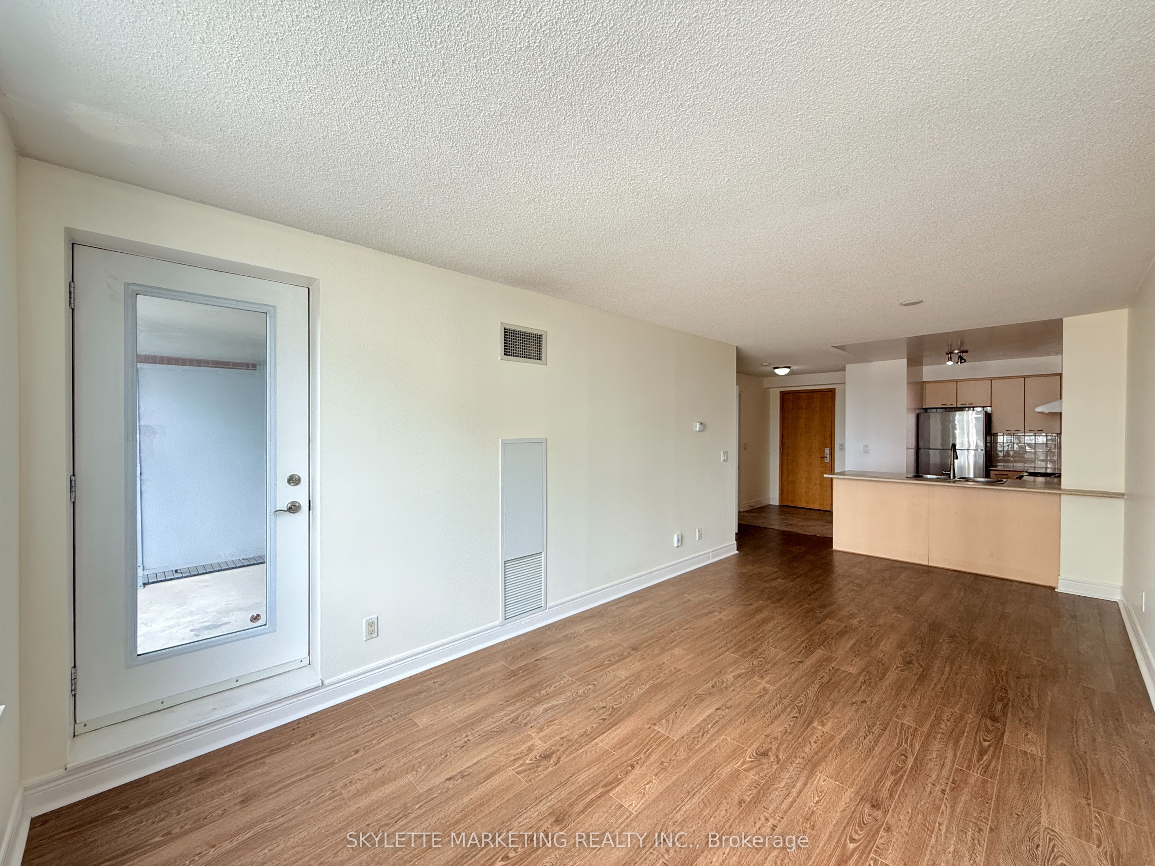 62 Suncrest Boulevard 310 Property Photo 2