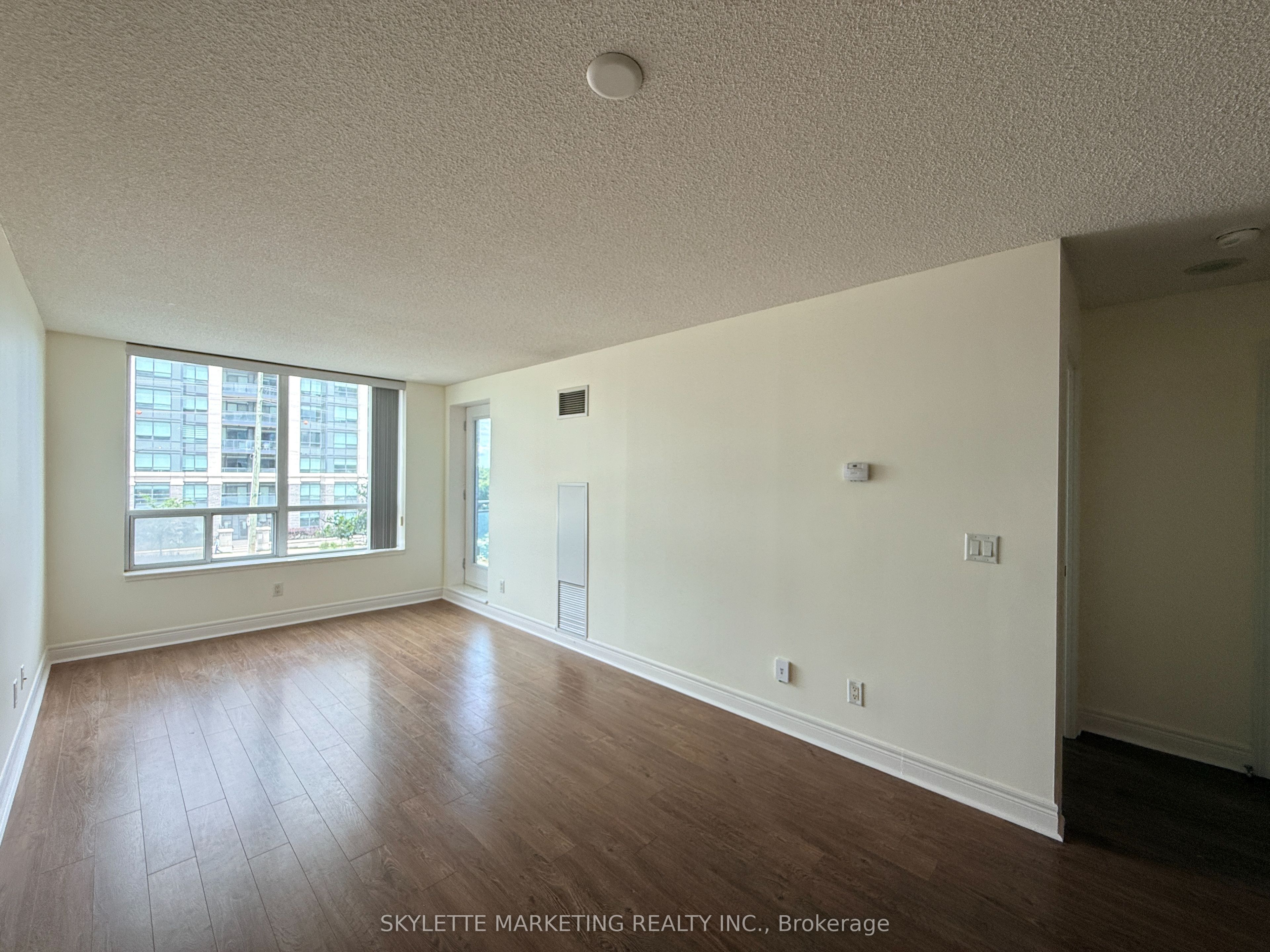 62 Suncrest Boulevard 310 Property Photo 4