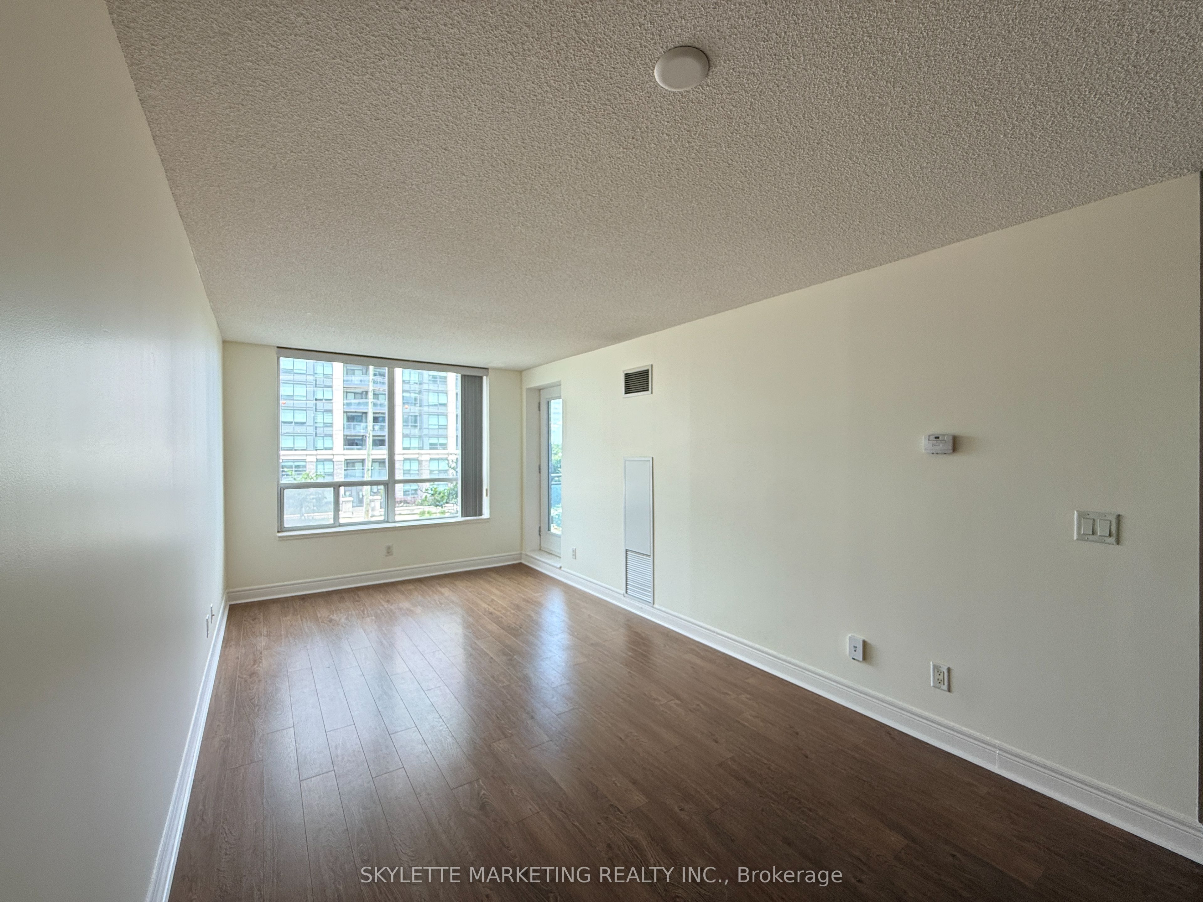 62 Suncrest Boulevard 310 Property Photo 5