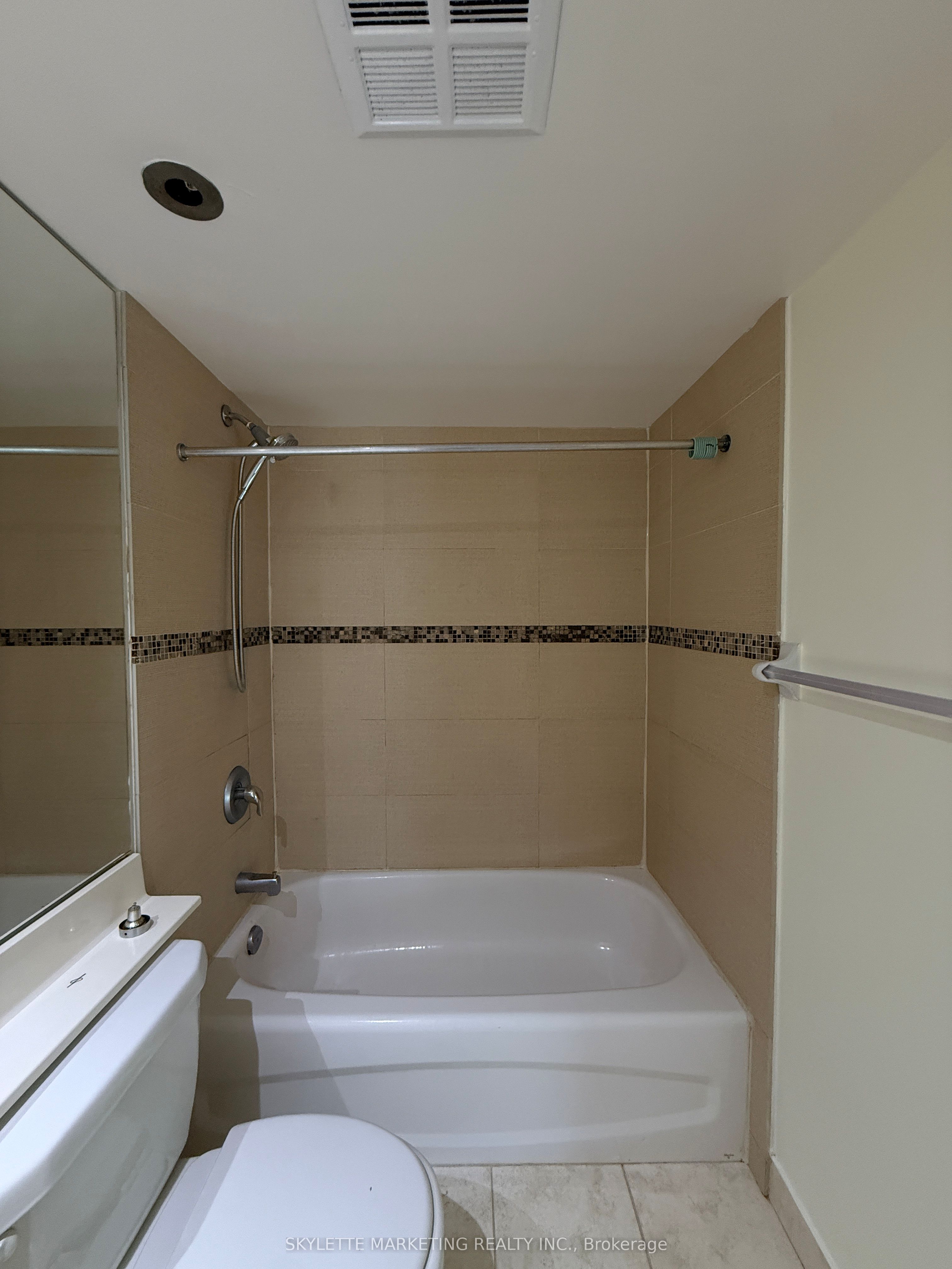 62 Suncrest Boulevard 310 Property Photo 8